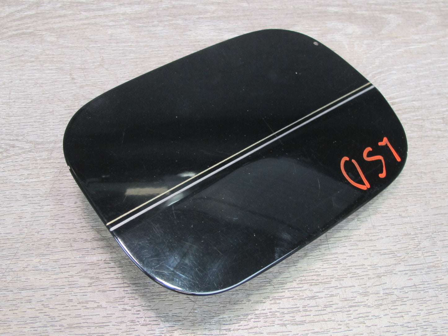 01-06 Lexus UCF30L LS430 Fuel Filler Door Lid Cover OEM