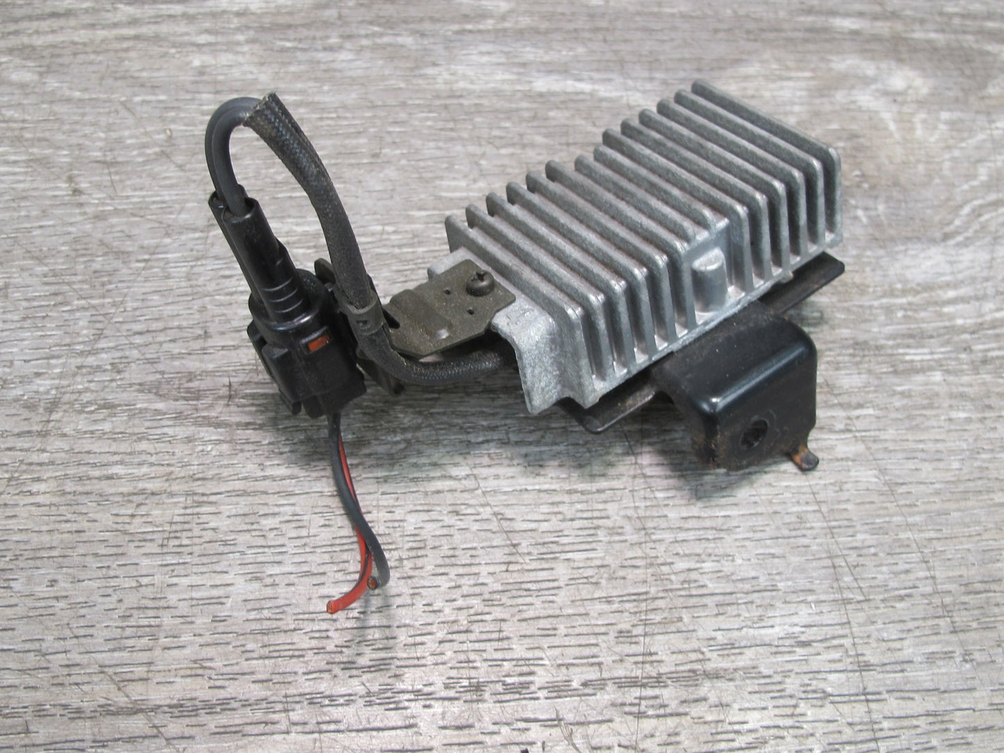 04-06 Lexus UCF30L LS430 Fuel Pump Resistor Module 23080-50140 OEM