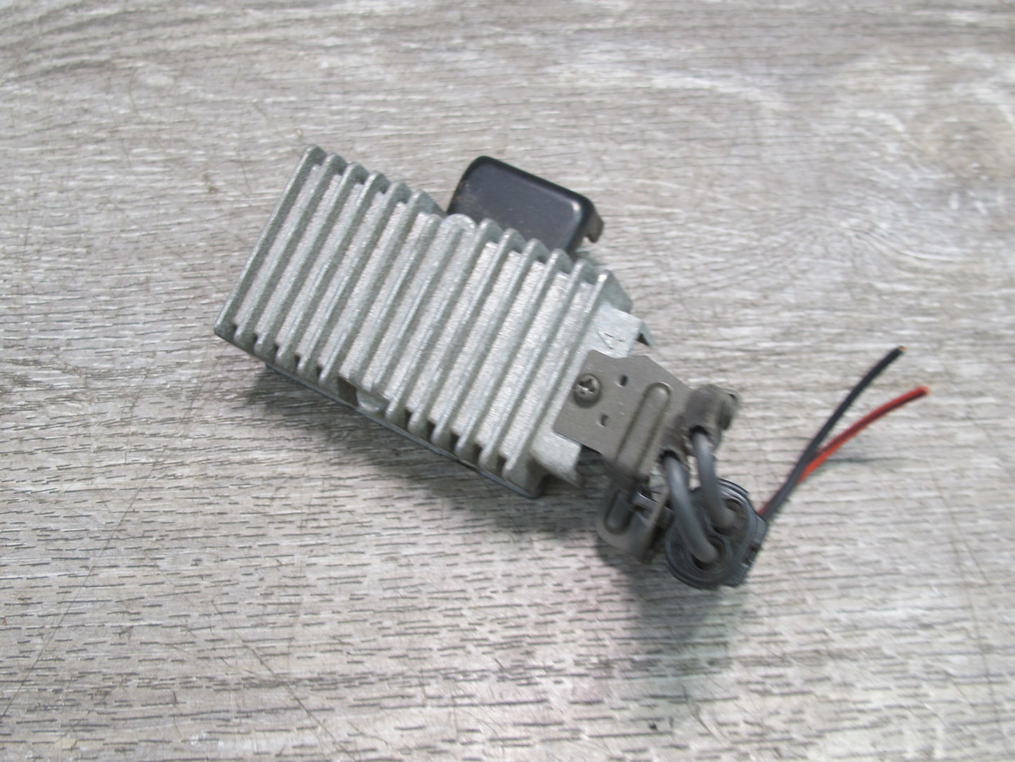 04-06 Lexus UCF30L LS430 Fuel Pump Resistor Module 23080-50140 OEM