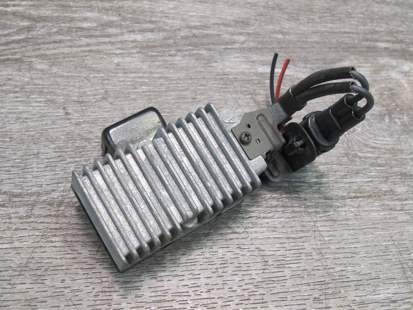 04-06 Lexus UCF30L LS430 Fuel Pump Resistor Module 23080-50140 OEM