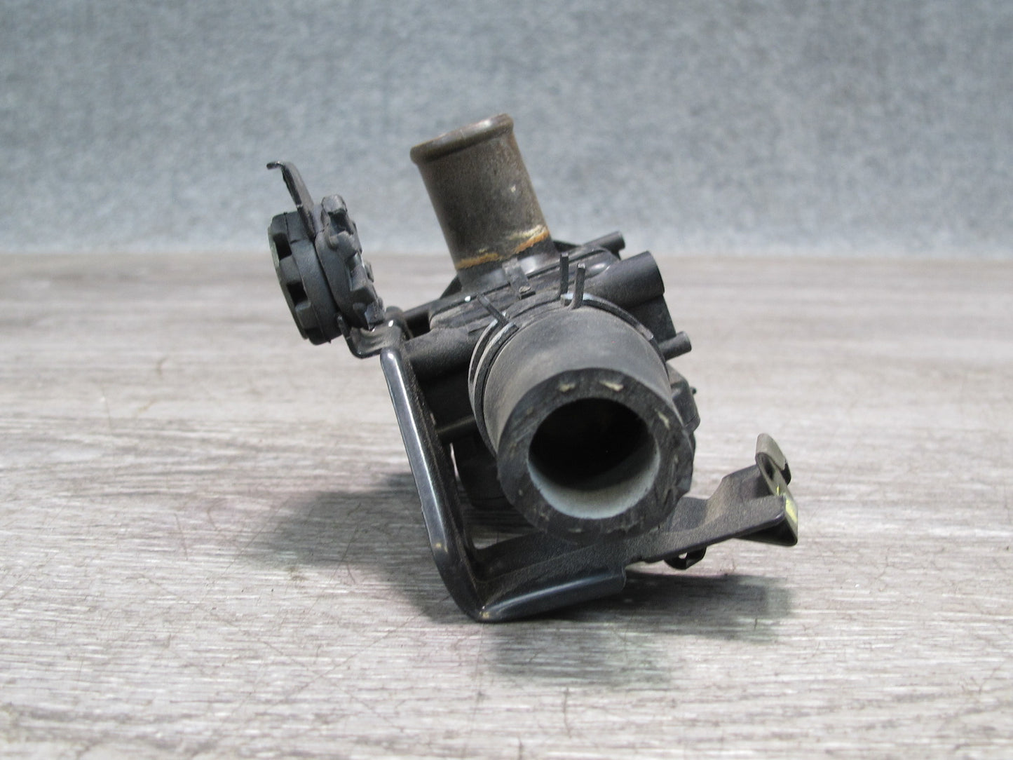 01-06 Lexus UCF30L LS430 Hvac Heater Control Water Valve OEM