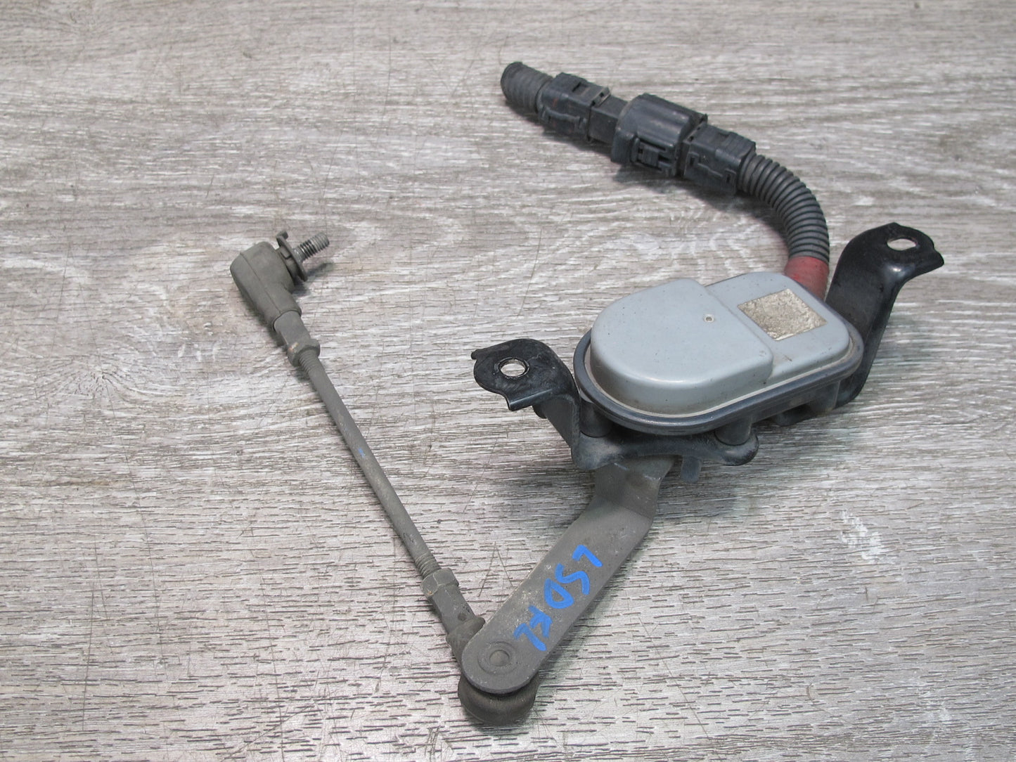 01-06 Lexus UCF30L LS430 Front Left Suspension Height Level Sensor OEM