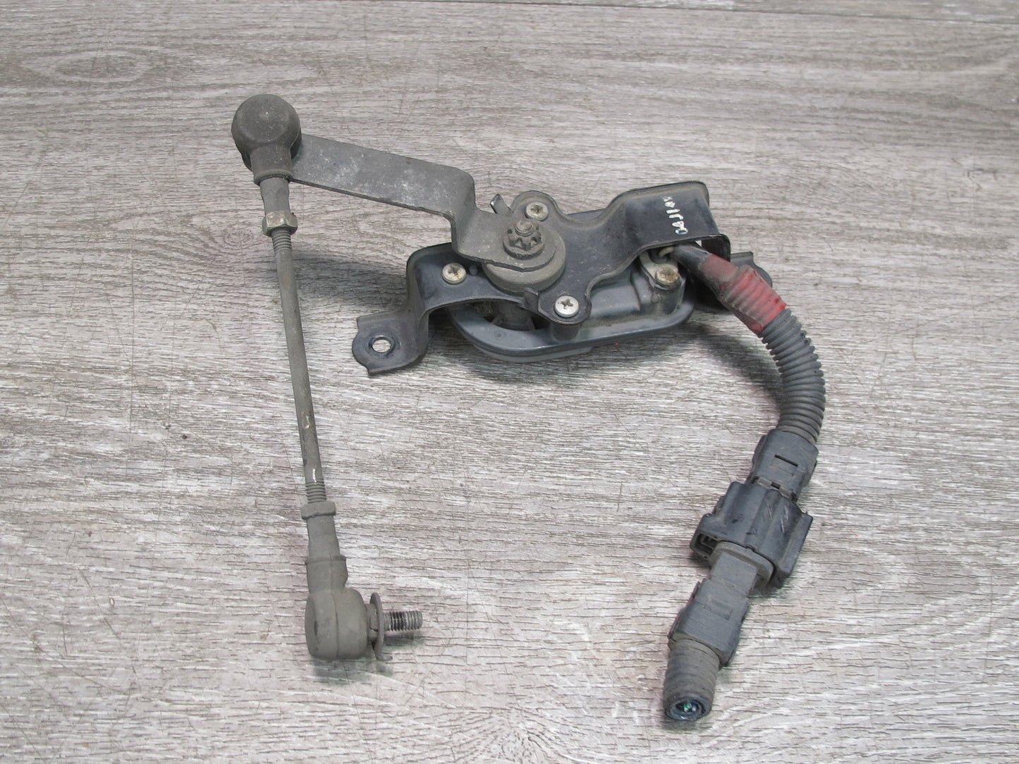 01-06 Lexus UCF30L LS430 Front Left Suspension Height Level Sensor OEM