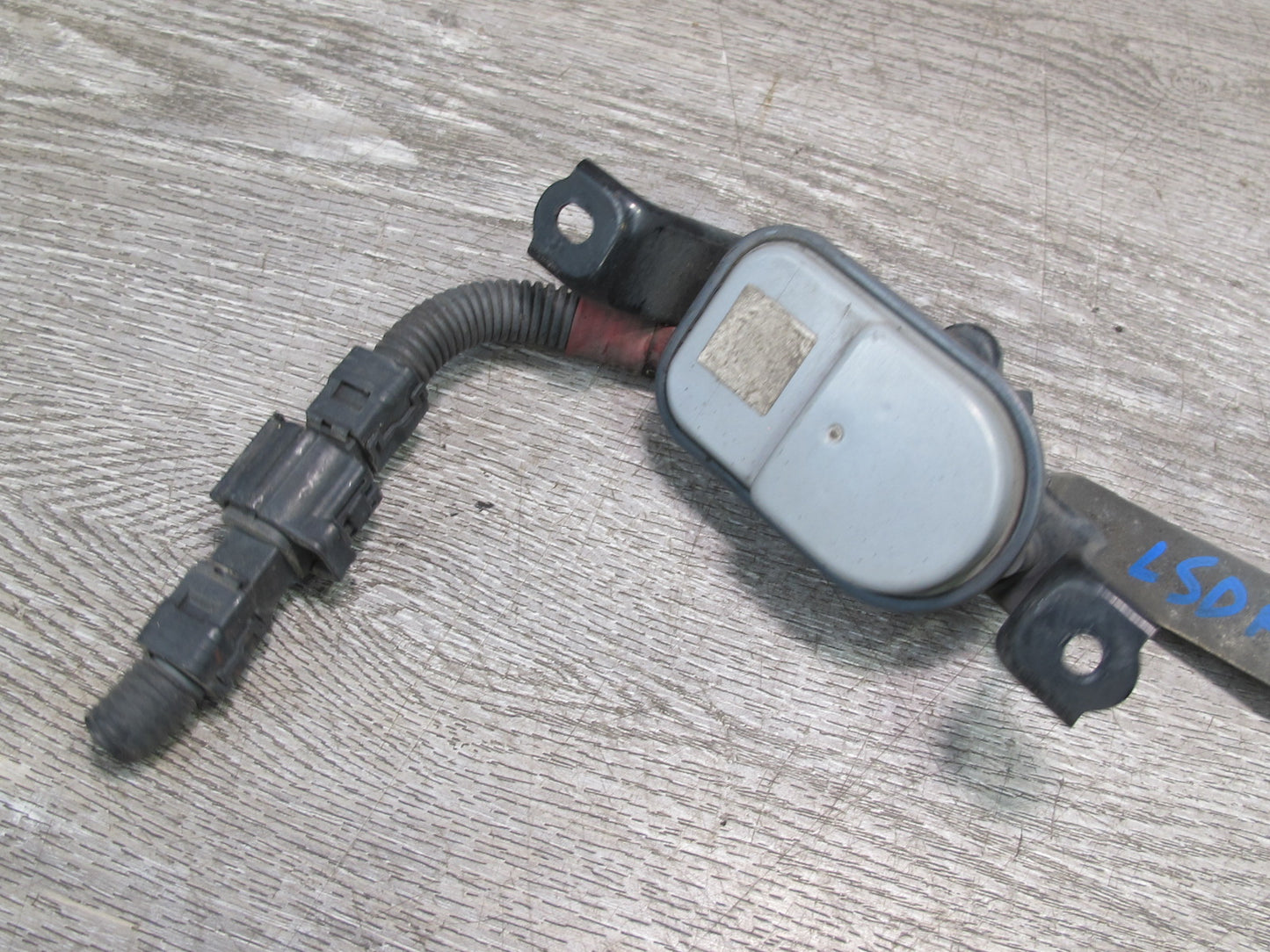 01-06 Lexus UCF30L LS430 Front Left Suspension Height Level Sensor OEM