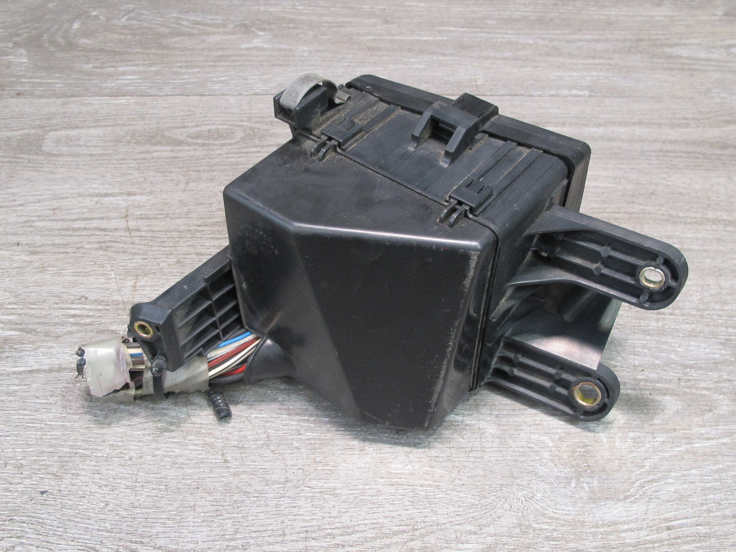 01-06 Lexus UCF30L LS430 Junction Fuse Relay Box Module OEM