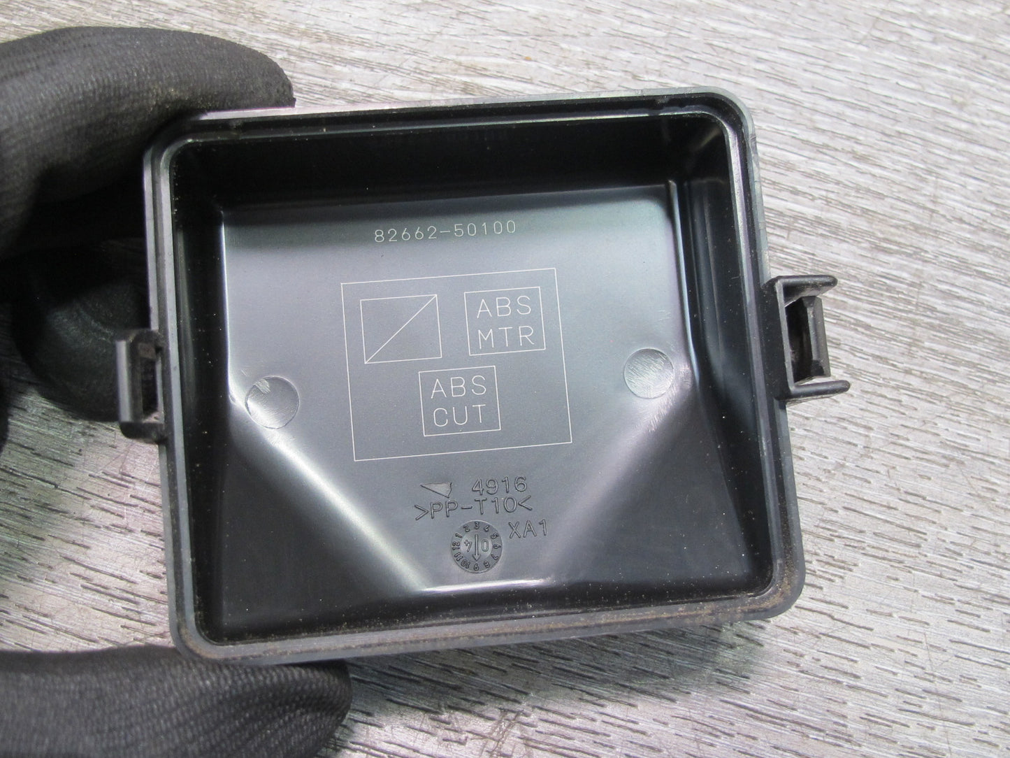 01-06 Lexus UCF30L LS430 Junction Fuse Relay Box Module OEM