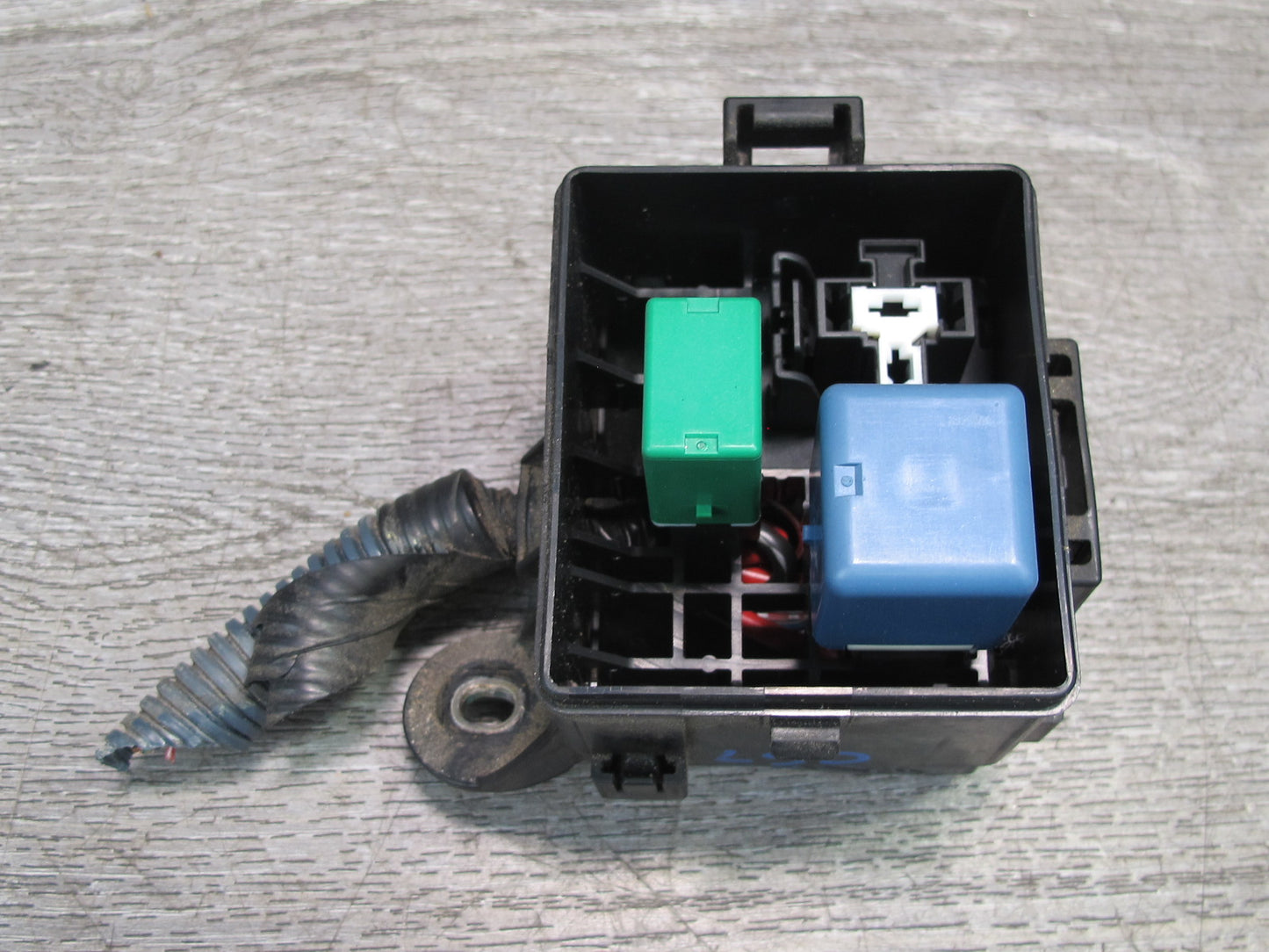 01-06 Lexus UCF30L LS430 Junction Fuse Relay Box Module OEM
