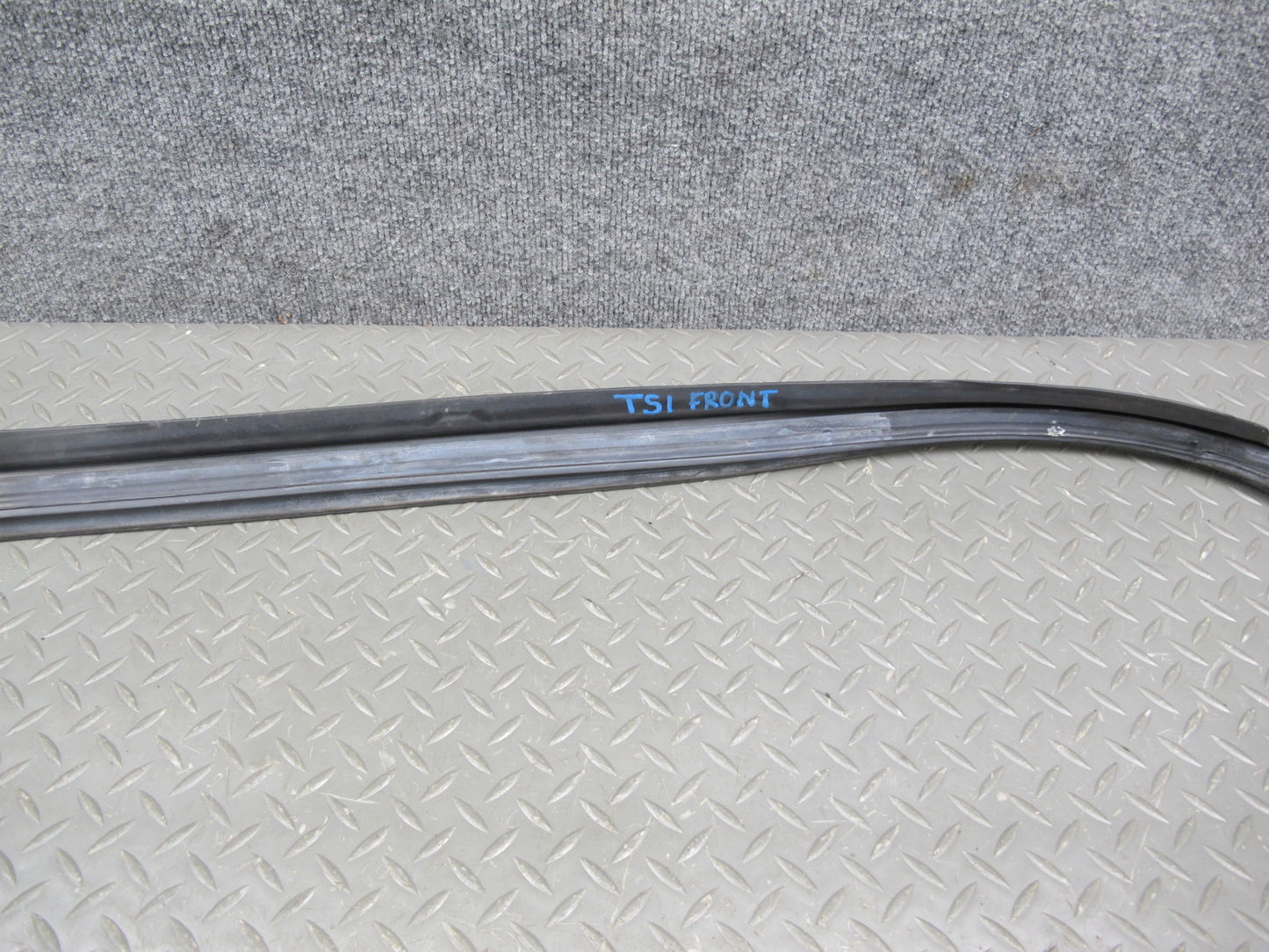 87-92 Toyota Supra MA71 Set of 2 Targa TOP Roof Weatherstrip Rubber Seal OEM