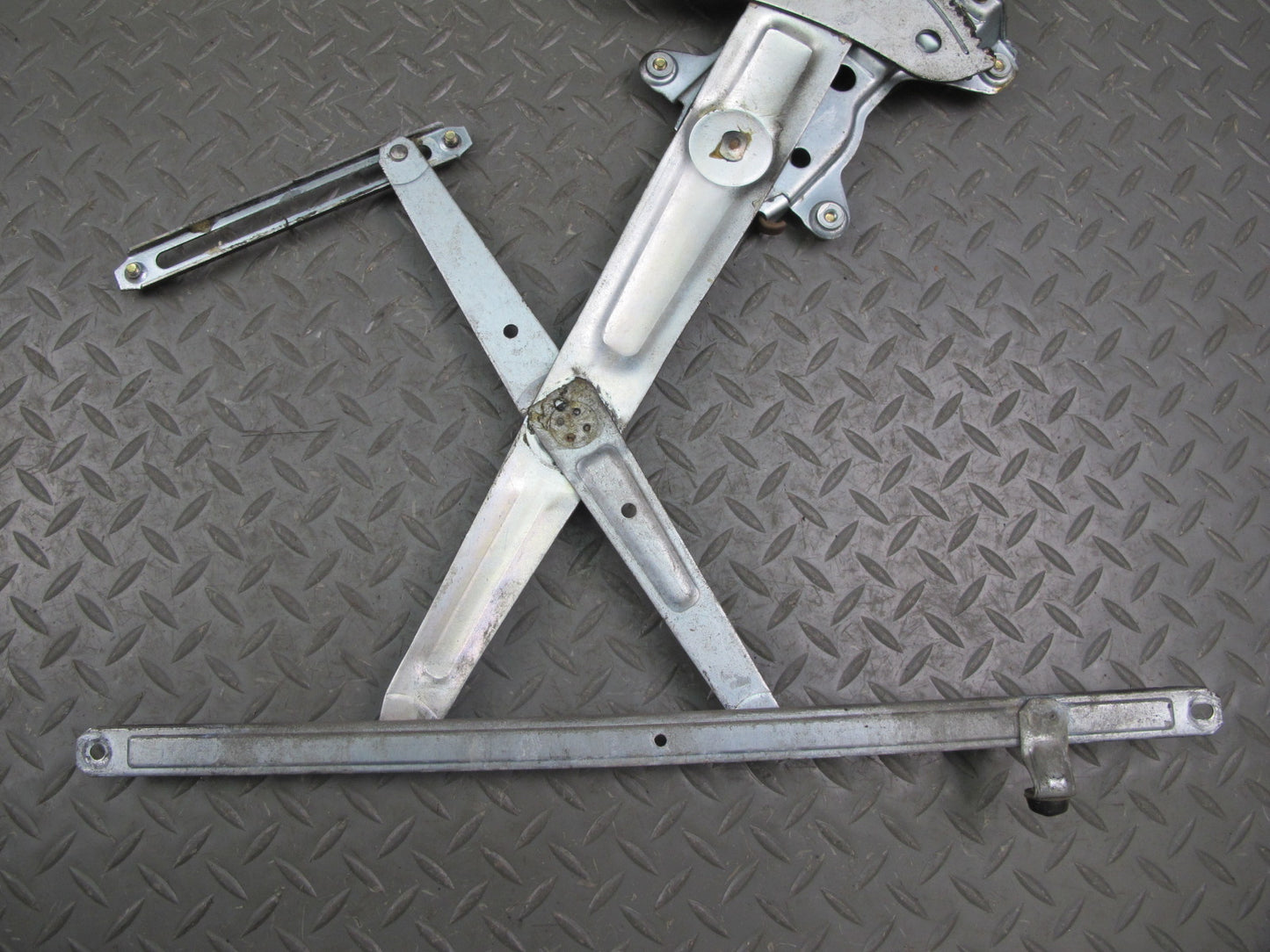 86-92 Toyota Supra MA71 Right Door Window Regulator w Motor OEM