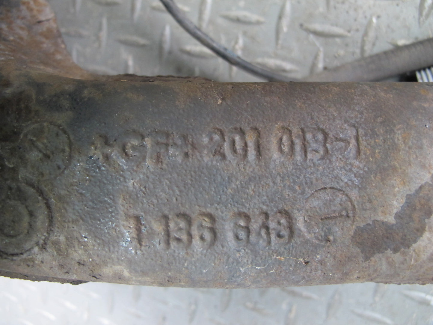 94-97 BMW E36 Conv RWD Rear Right Trailing Arm Knuckle Wheel Hub Bearing OEM