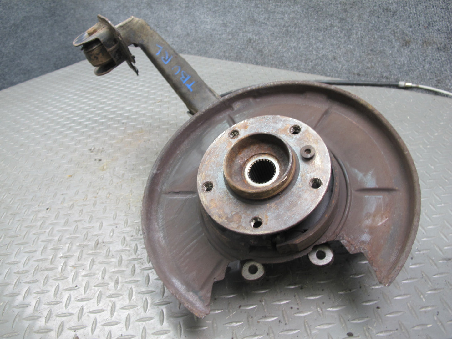 94-97 BMW E36 Conv RWD Rear Right Trailing Arm Knuckle Wheel Hub Bearing OEM