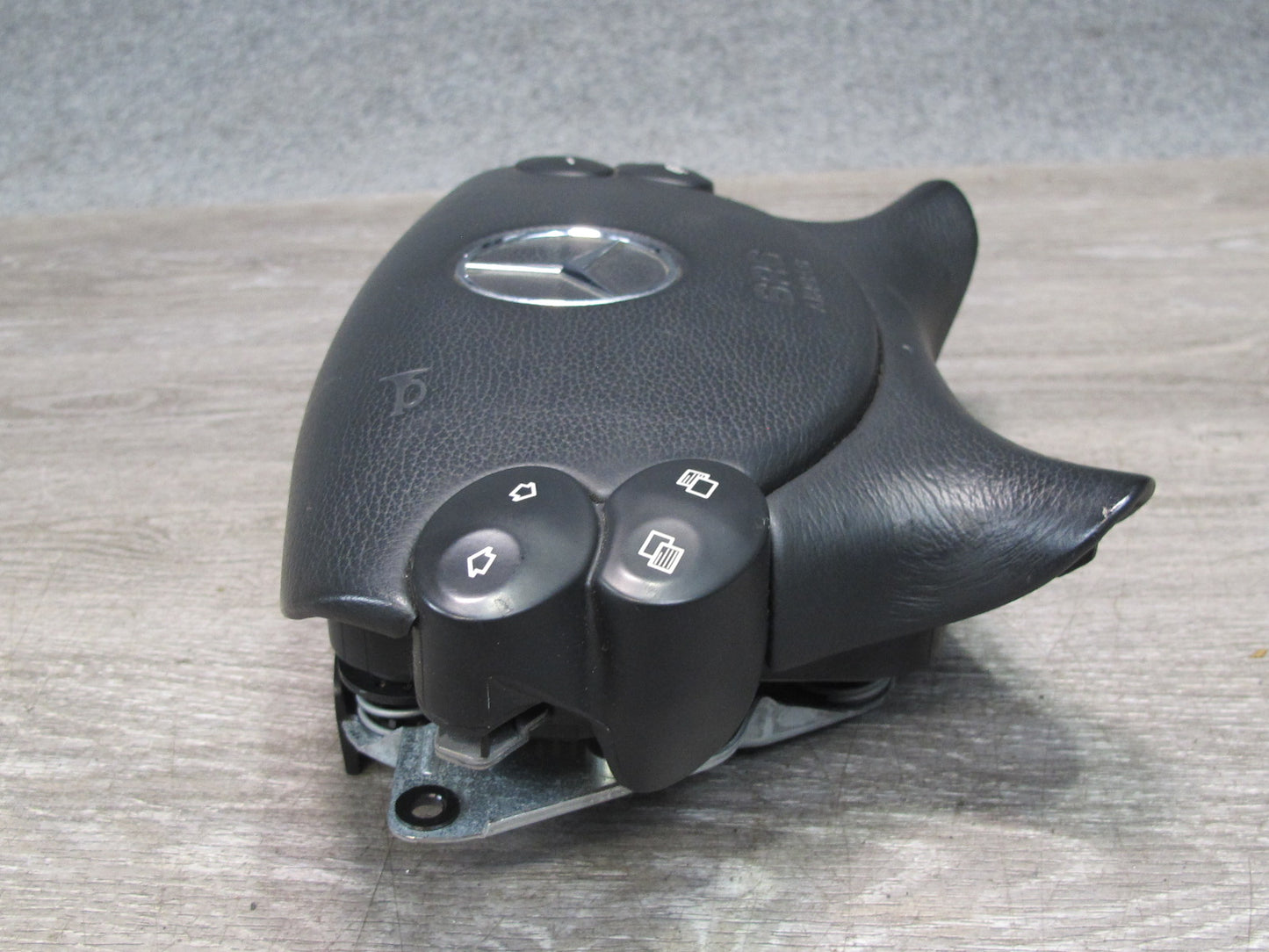 03-08 MERCEDES R230 SL500 SL600 FRONT LEFT DRIVER SIDE STEERING WHEEL SRS AIRBAG OEM