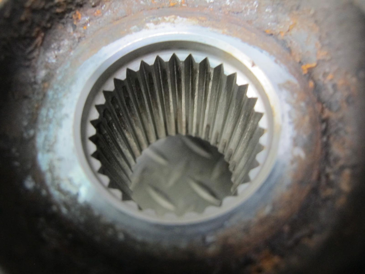 14-17 Maserati Ghibli SQ4 Front Left Wheel Hub Spindle Knuckle 40K Miles OEM