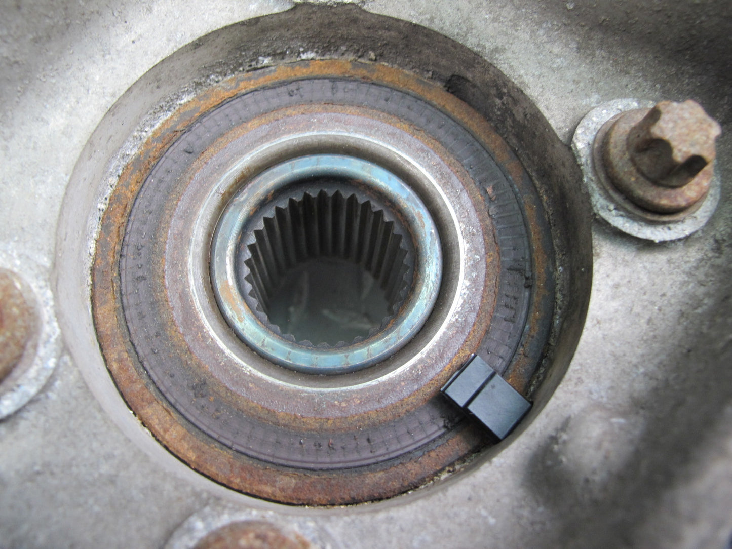 14-17 Maserati Ghibli SQ4 Front Left Wheel Hub Spindle Knuckle 40K Miles OEM
