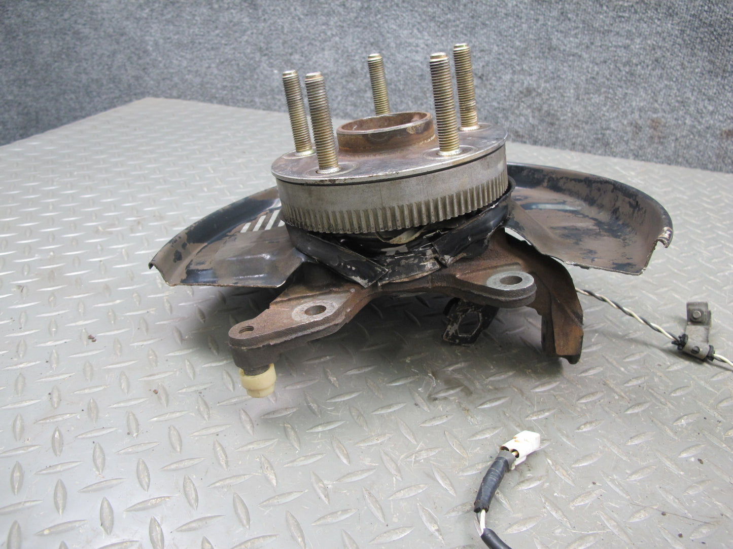 86-90 Toyota Supra MA71 ABS Front Left Spindle Knuckle Wheel Hub Bearing OEM