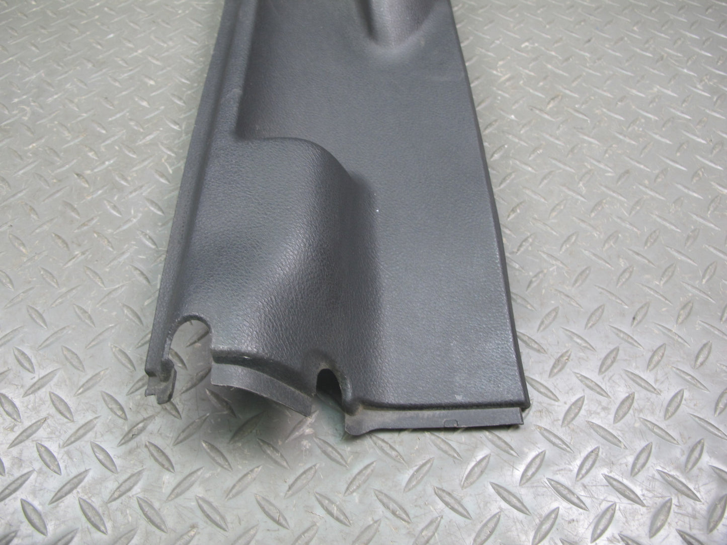 03-06 Chevrolet SSR Set of 2 Rear Left & Right Lower B Pillar Trim Cover OEM