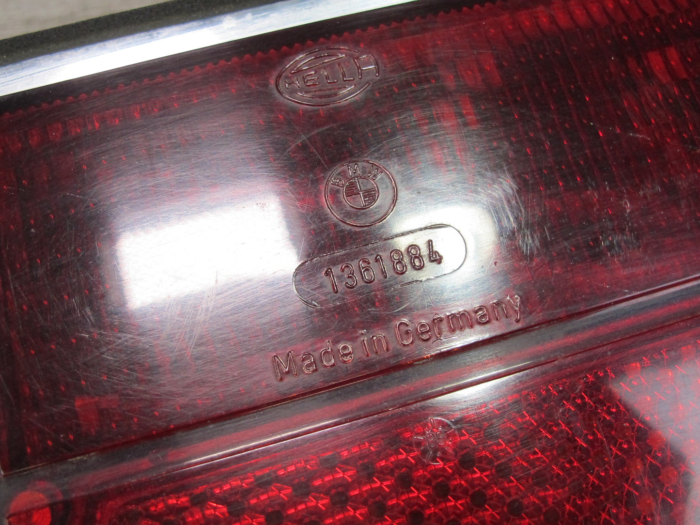 77-89 BMW E24 6-SERIES Rear Right Tail Light Lamp 1360472 OEM Damaged
