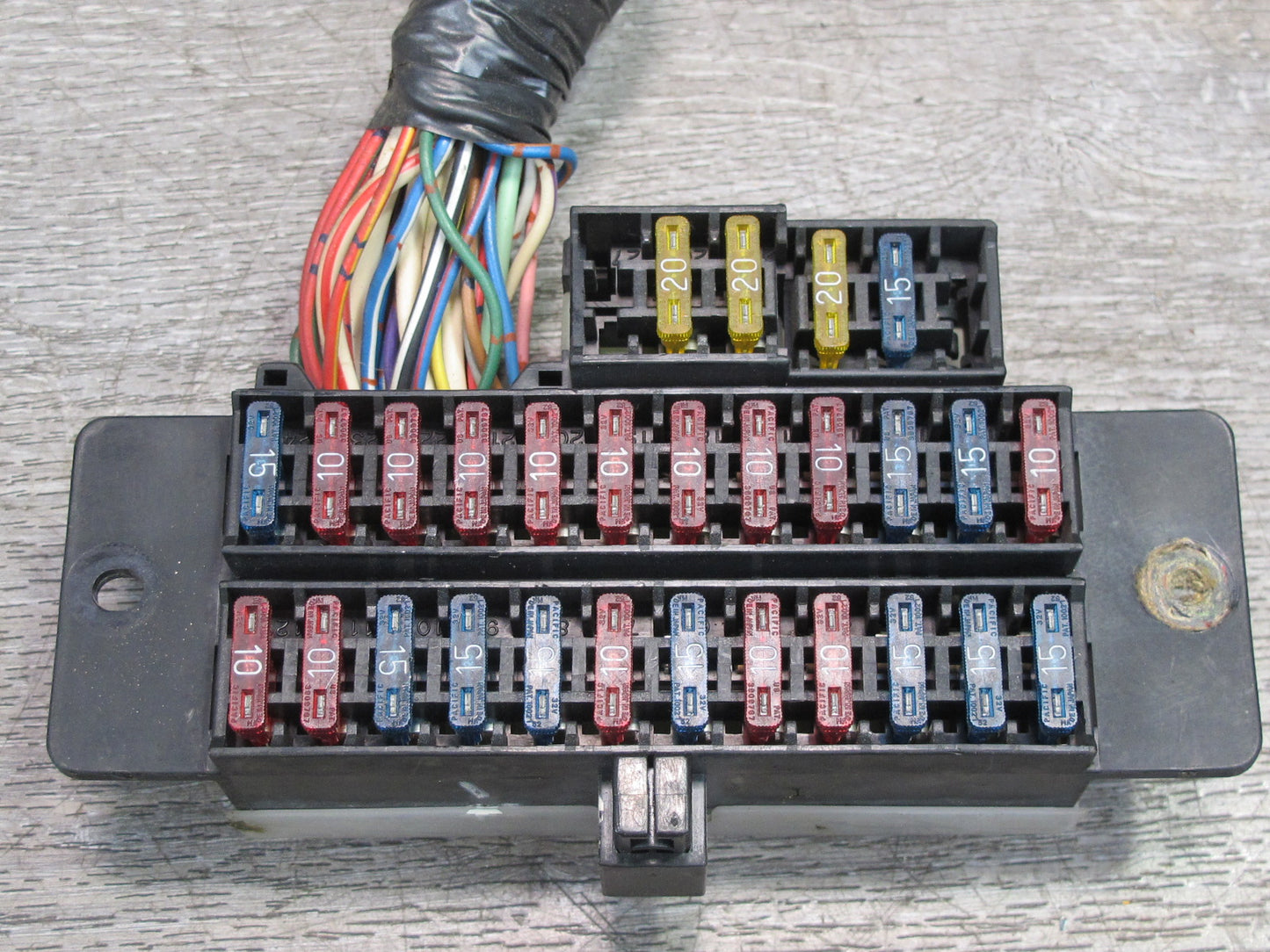 84-86 Nissan Z31 300ZX Junction Fuse Relay Box Module OEM