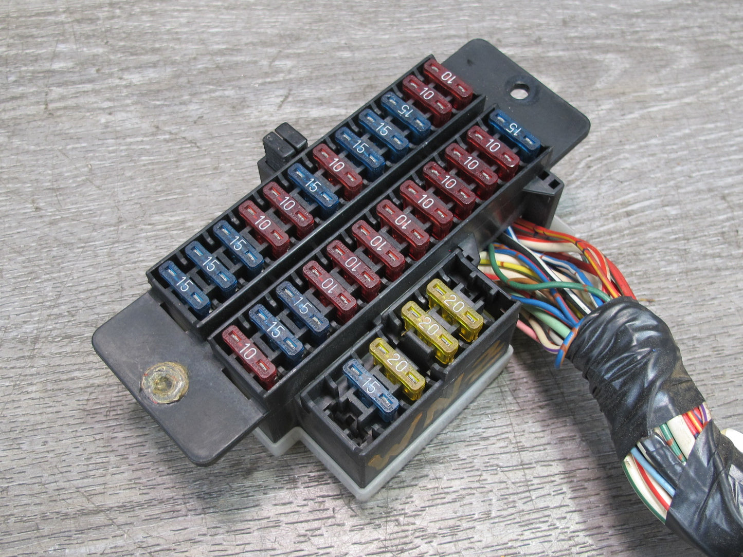84-86 Nissan Z31 300ZX Junction Fuse Relay Box Module OEM