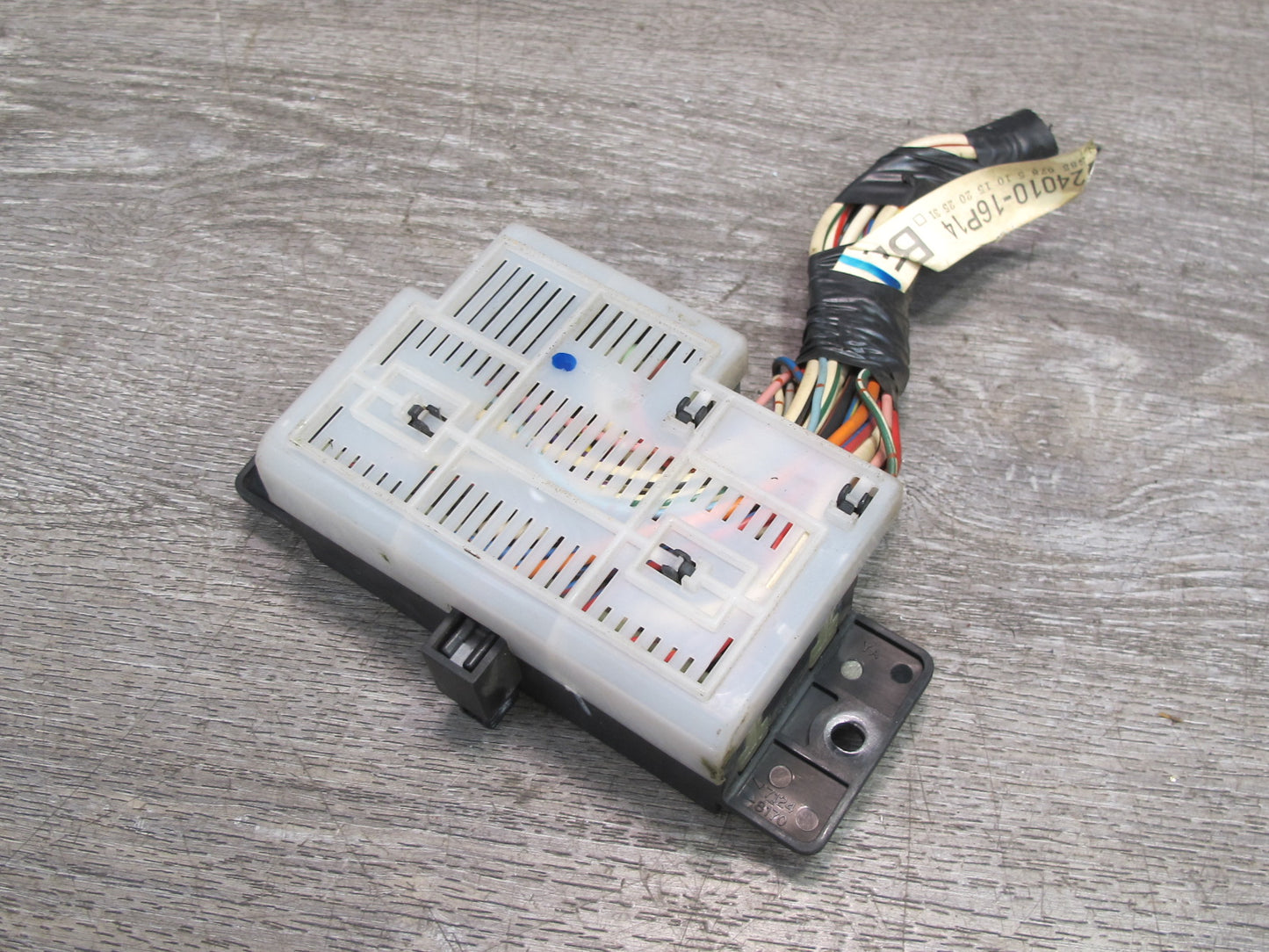 84-86 Nissan Z31 300ZX Junction Fuse Relay Box Module OEM