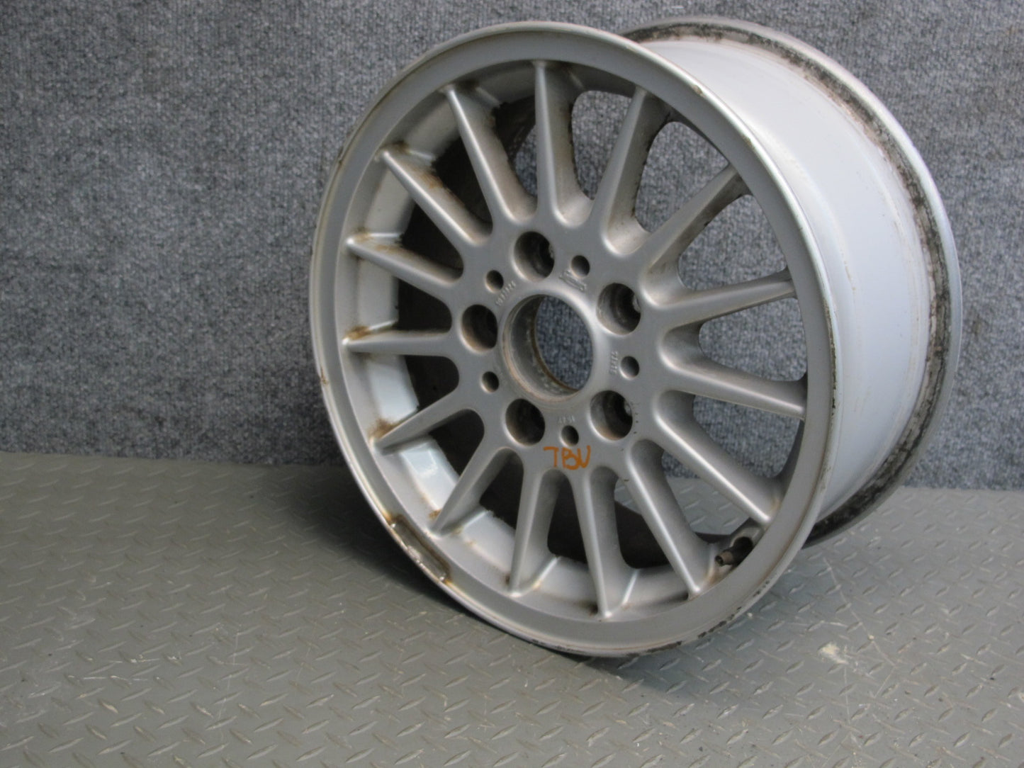 94-99 BMW E36 Style 32 Factory 15" R15 Alloy Wheel Rim 15x7J ET47 1093824 OEM
