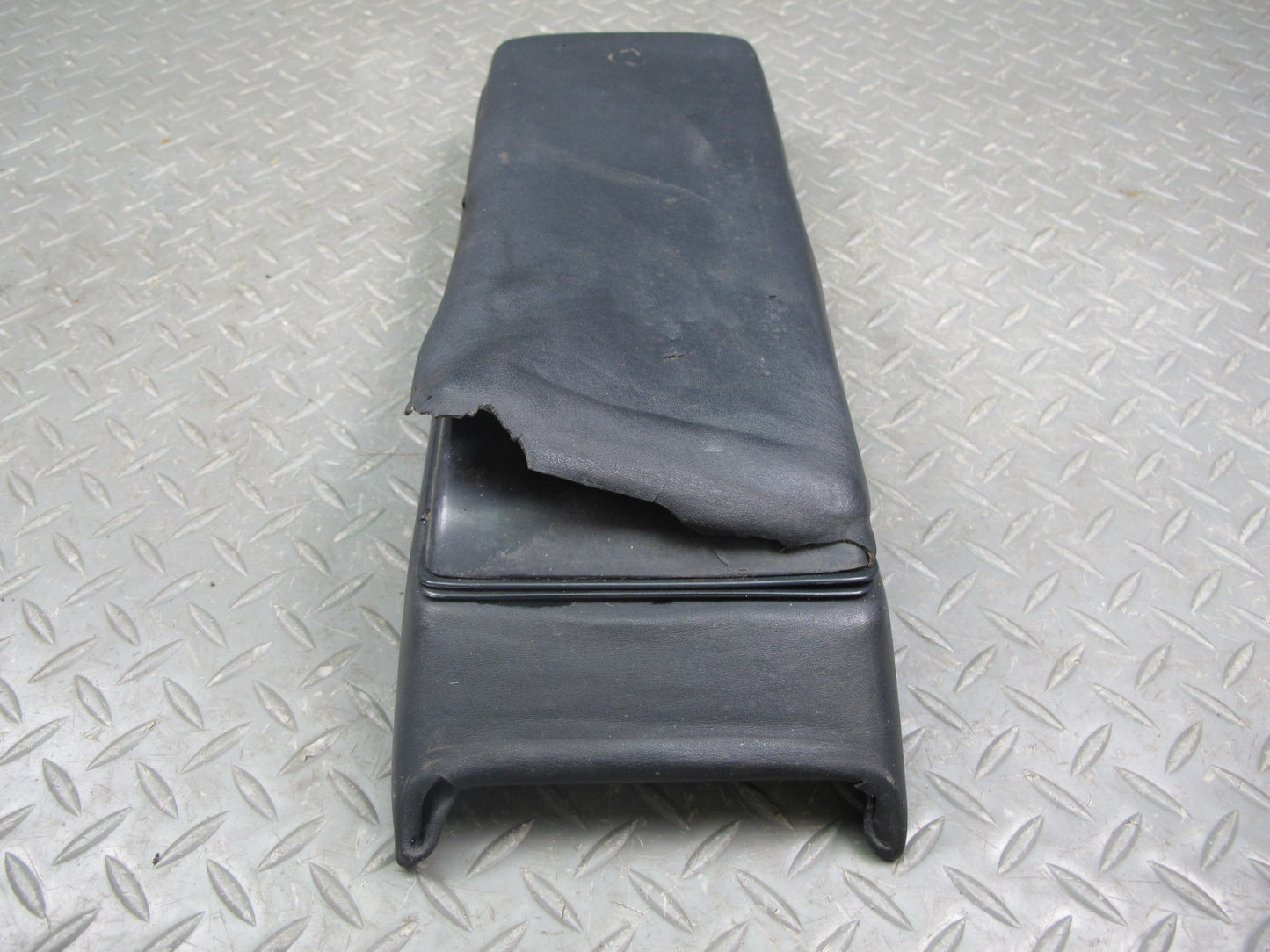 1983-1995 Porsche 928 S4 Front Center Console Arm Rest Storage Compartment Black