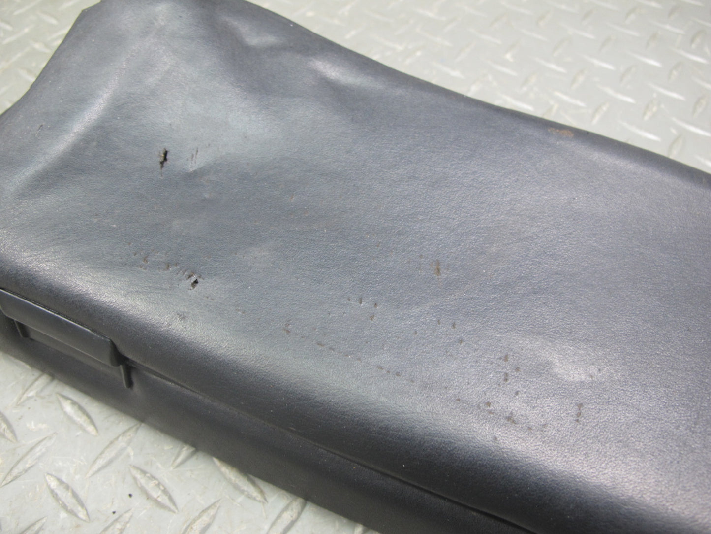 1983-1995 Porsche 928 S4 Front Center Console Arm Rest Storage Compartment Black