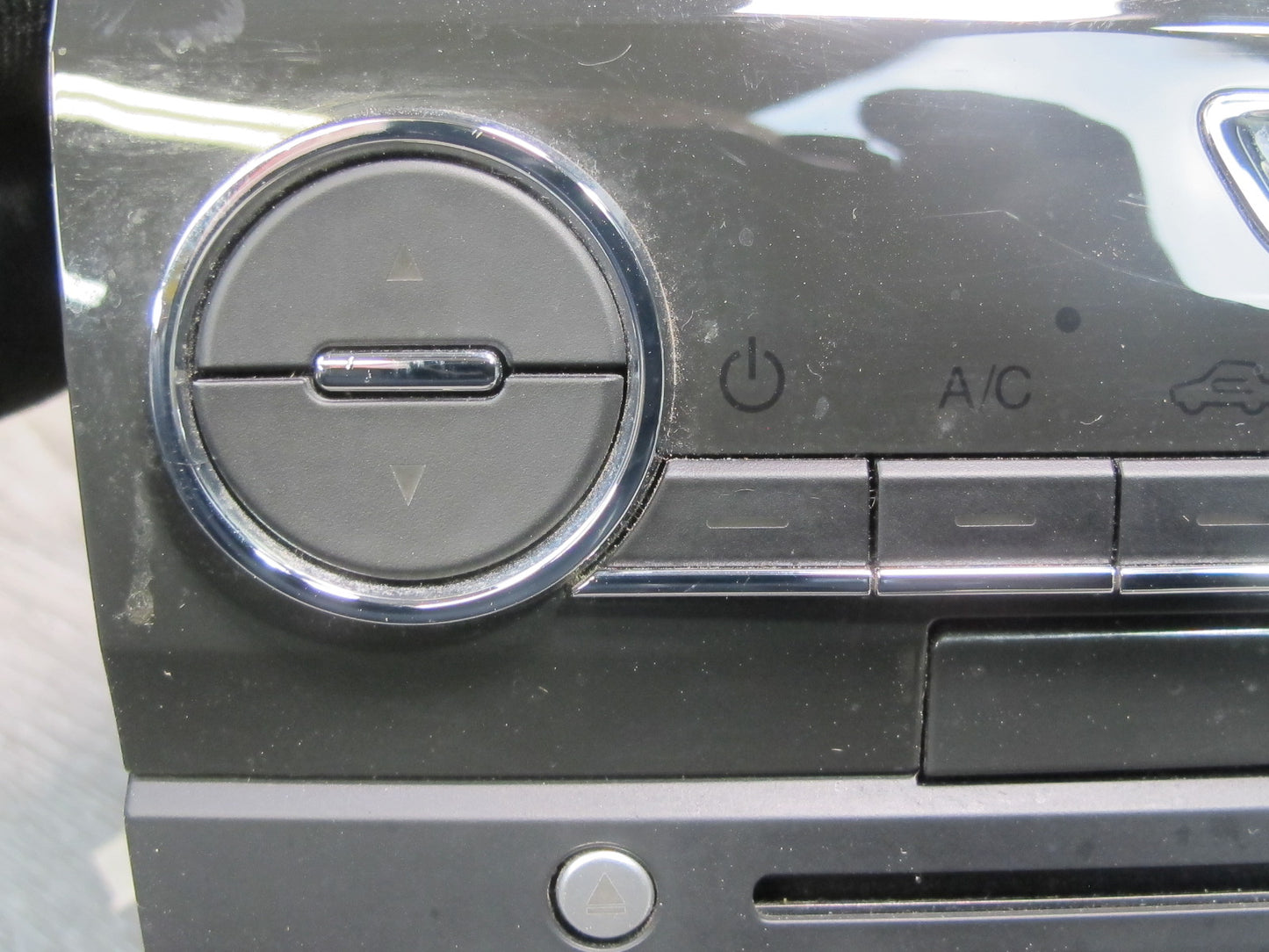 14-16 Maserati Ghibli AC Heater Climate Control Switch Panel w CD Changer OEM
