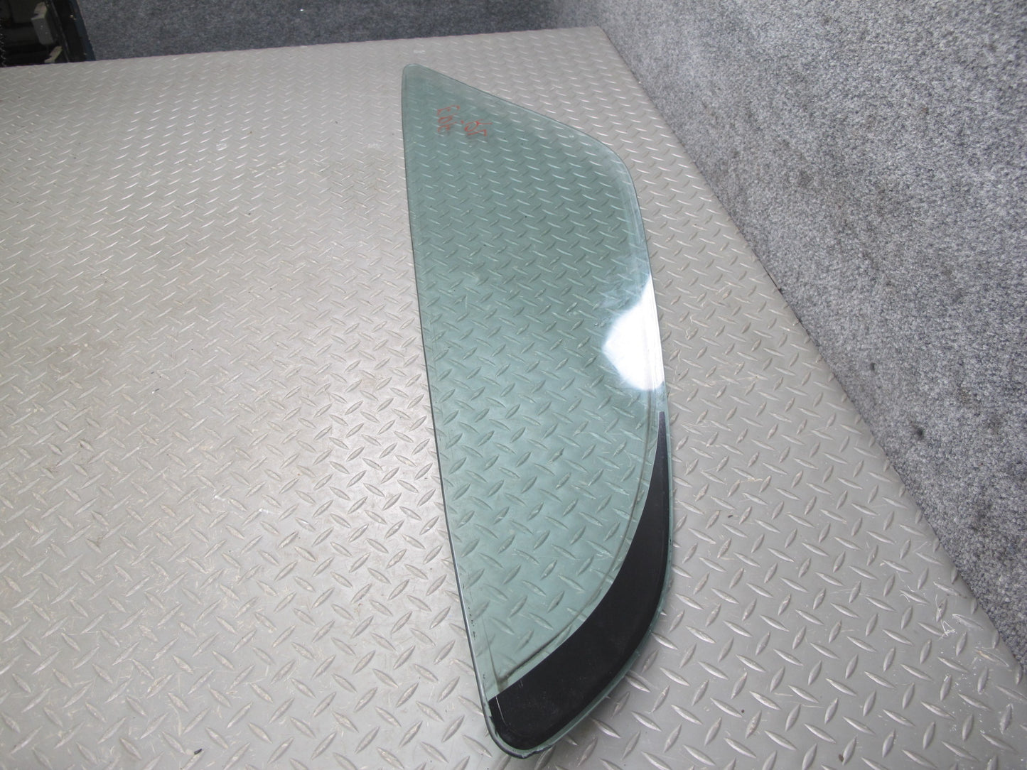 1983-1991 Porsche 928 S Rear Left Driver Side Quarter Glass Window