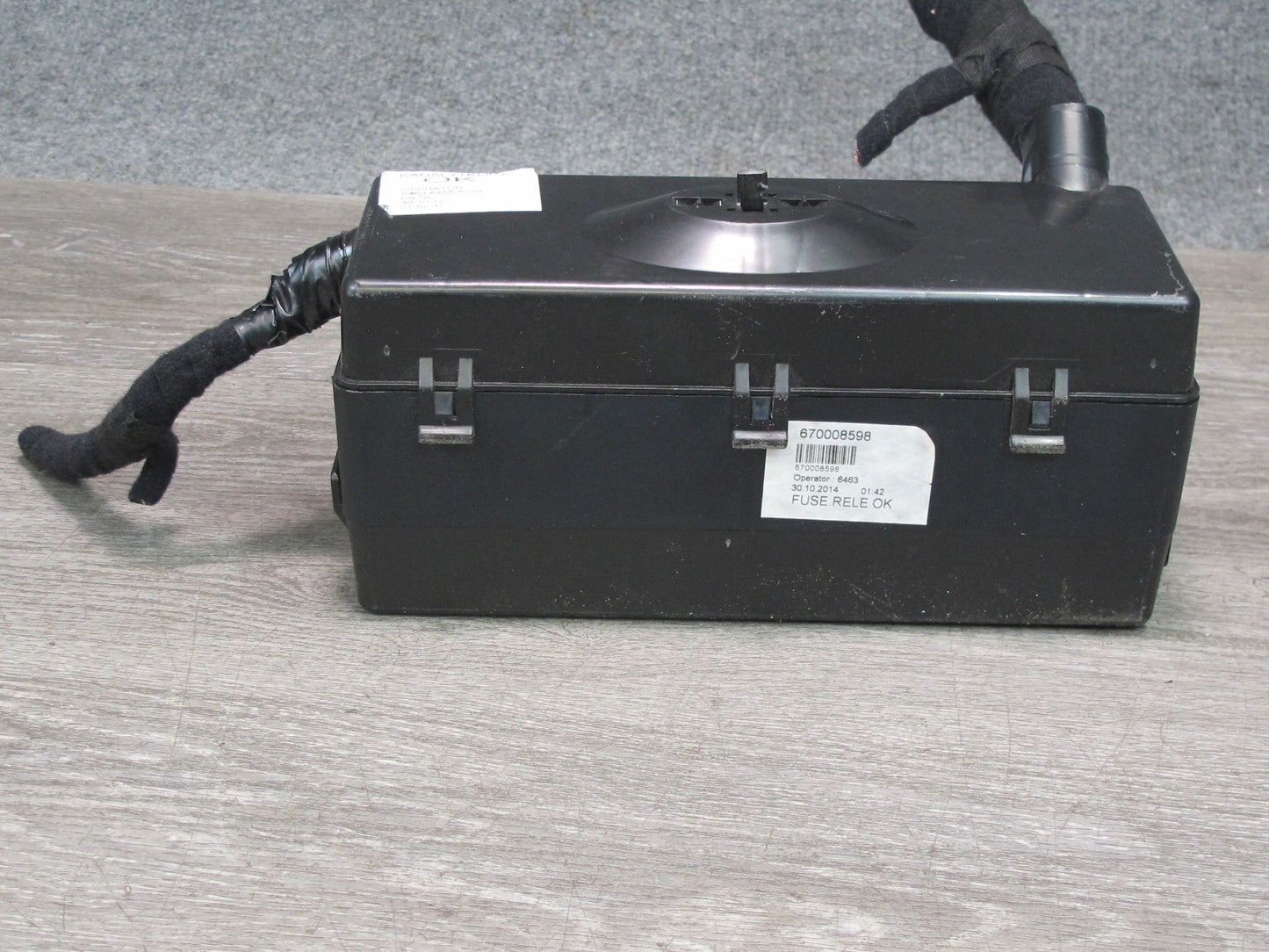 14-17 Maserati Ghibli M157 SQ4 Rear Relay Fuse Box 670008598 OEM