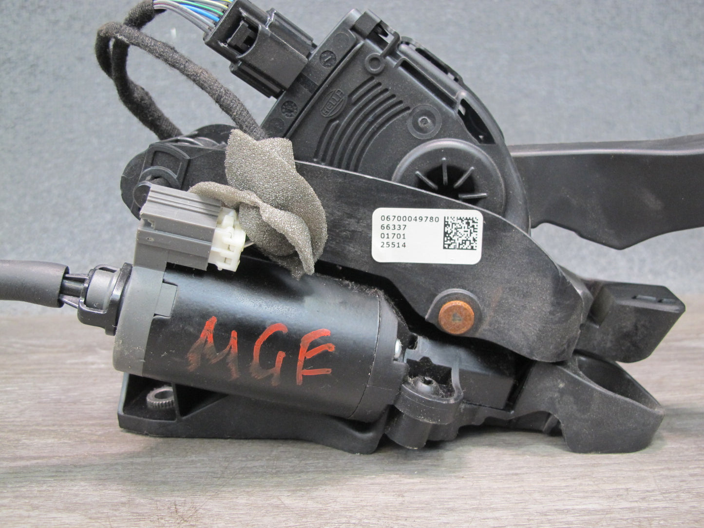14-17 Maserati Ghibli M157 Gas Acceleration Pedal & Brake Pedal Pad Set OEM