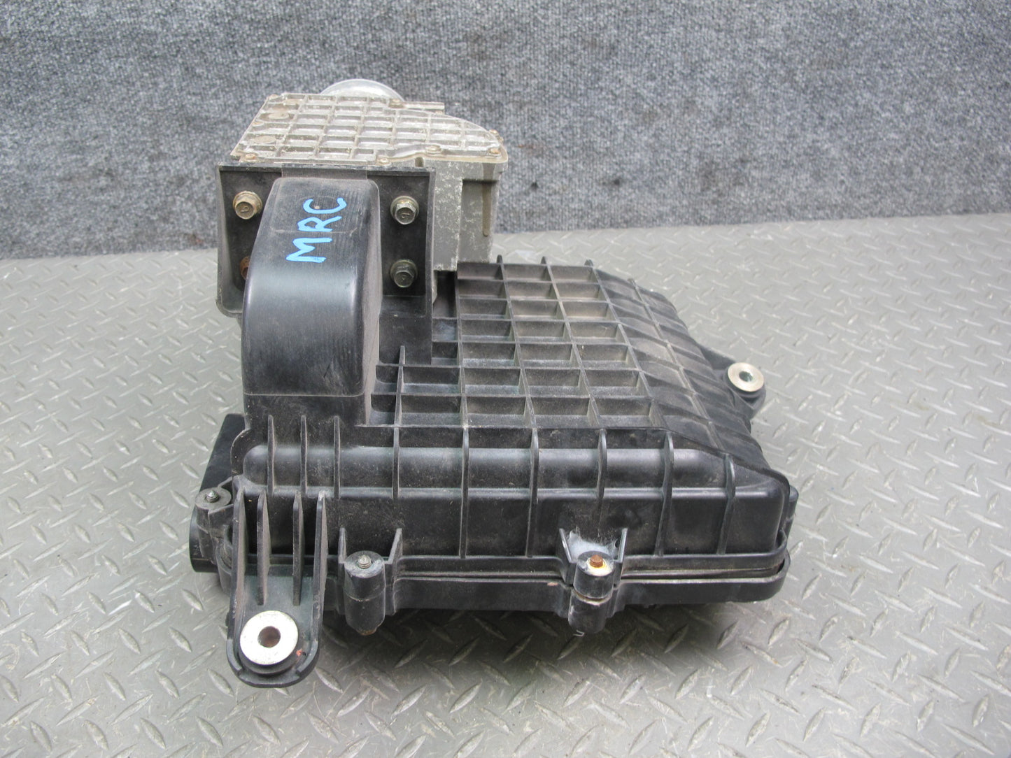 86-88 Mazda RX7 NON Turbo Air Cleaner Filter Box Mass Air Flow MAF Sensor OEM