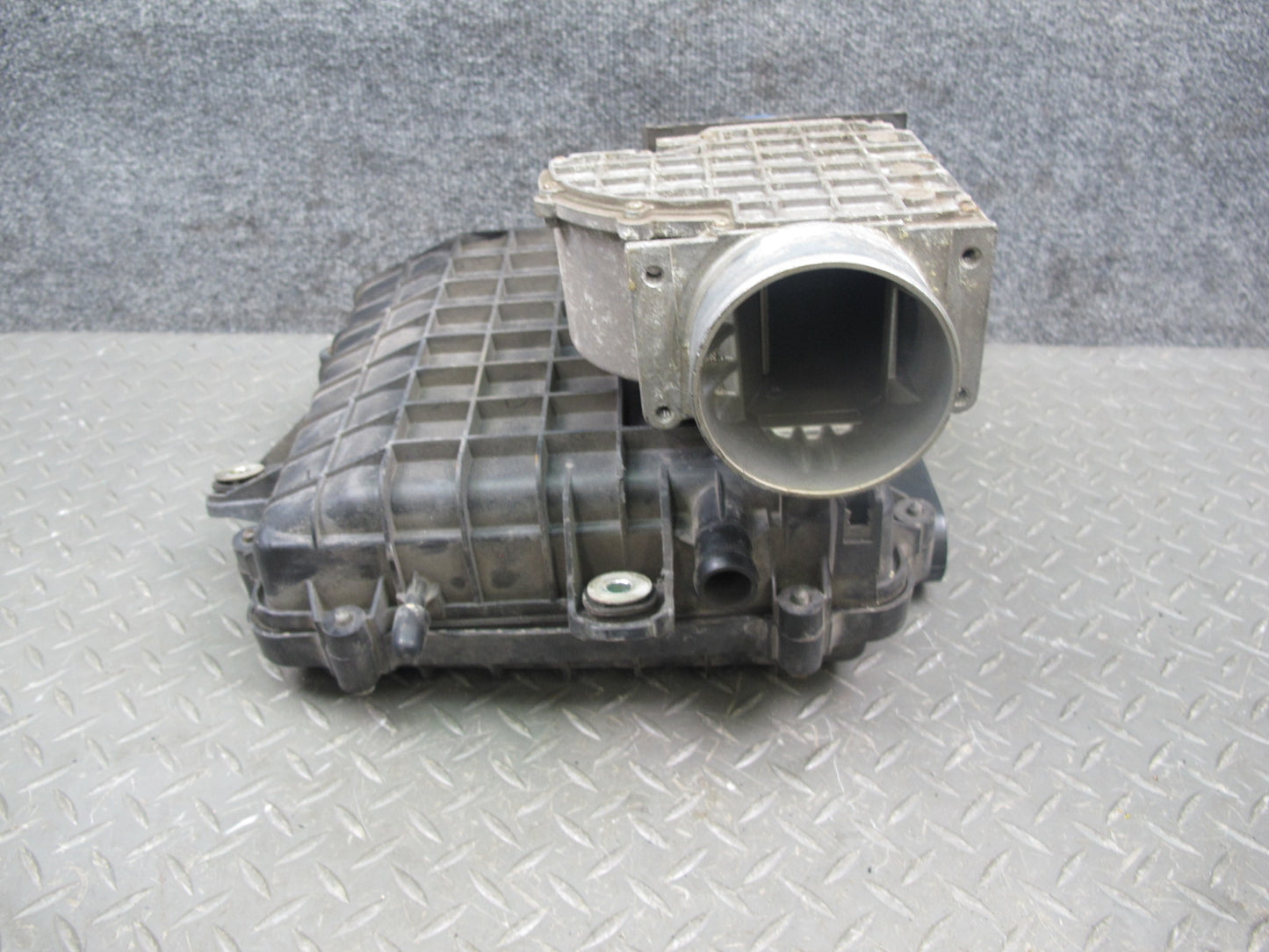 86-88 Mazda RX7 NON Turbo Air Cleaner Filter Box Mass Air Flow MAF Sensor OEM