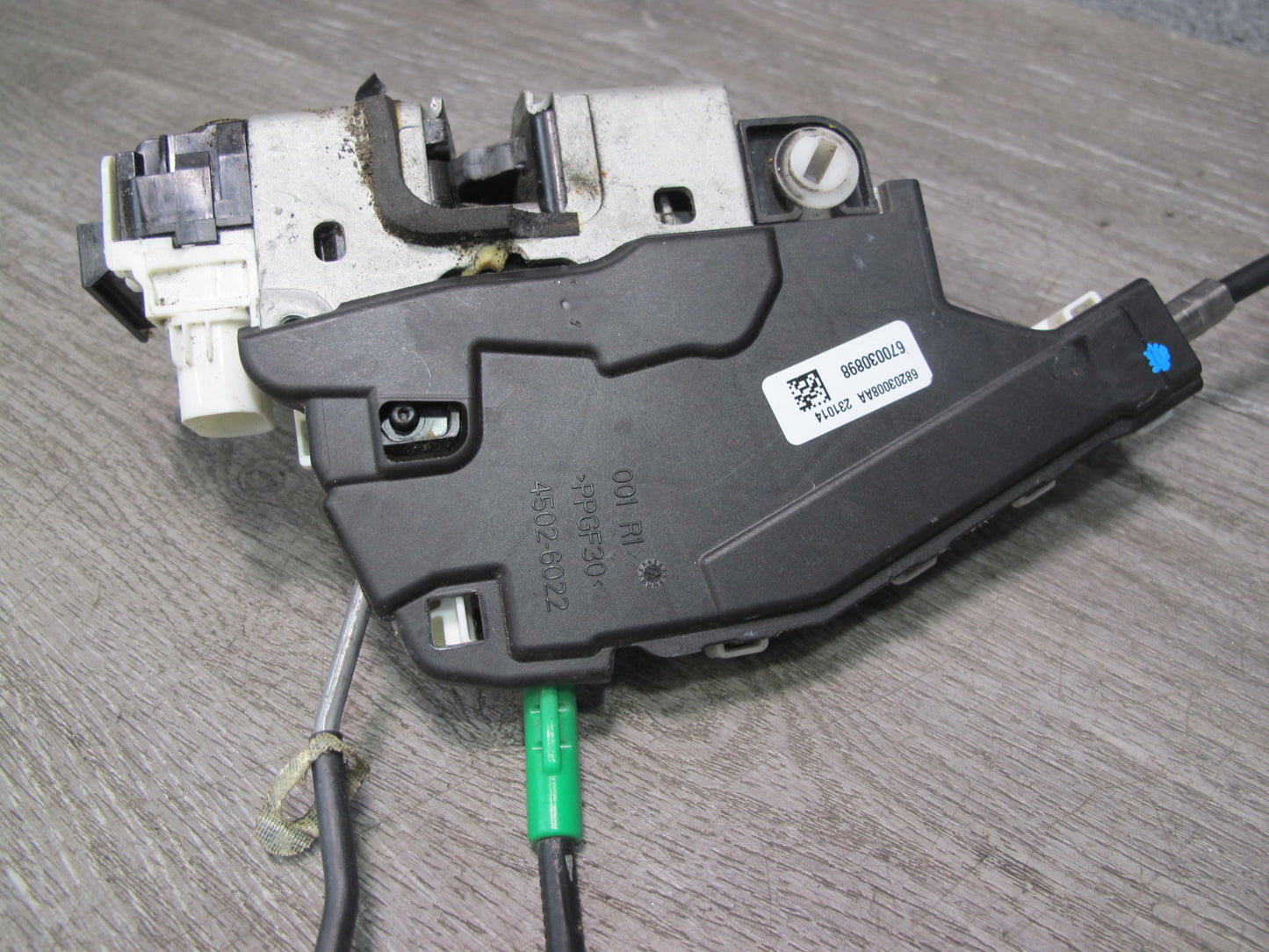 14-19 Maserati Ghibli M157 Rear Right Door Lock Latch Actuator 670030898 OEM