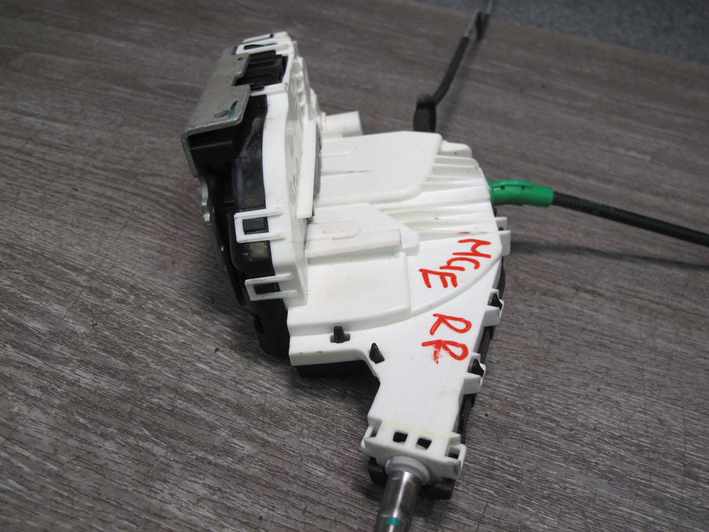 14-19 Maserati Ghibli M157 Rear Right Door Lock Latch Actuator 670030898 OEM