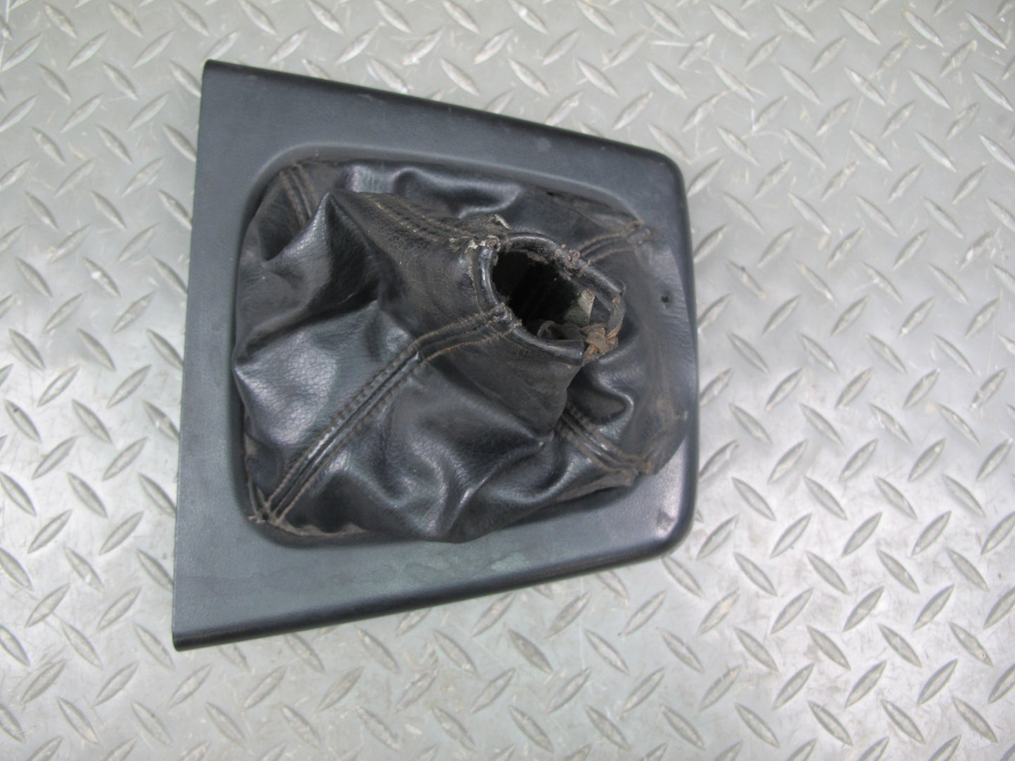 86-88 Mazda RX7 M/T Manual Transmission Shifter Boot w Trim & Knob OEM