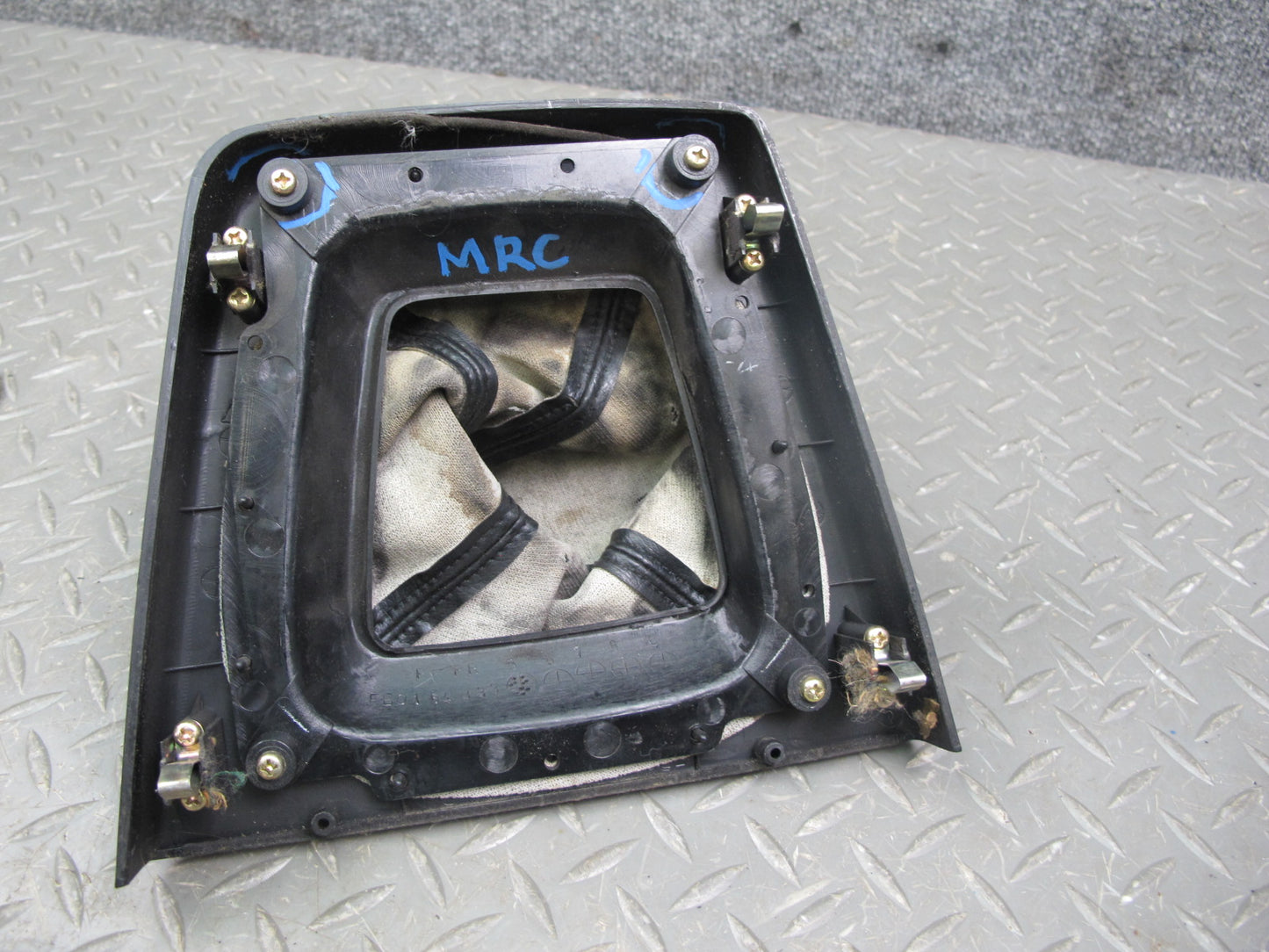 86-88 Mazda RX7 M/T Manual Transmission Shifter Boot w Trim & Knob OEM