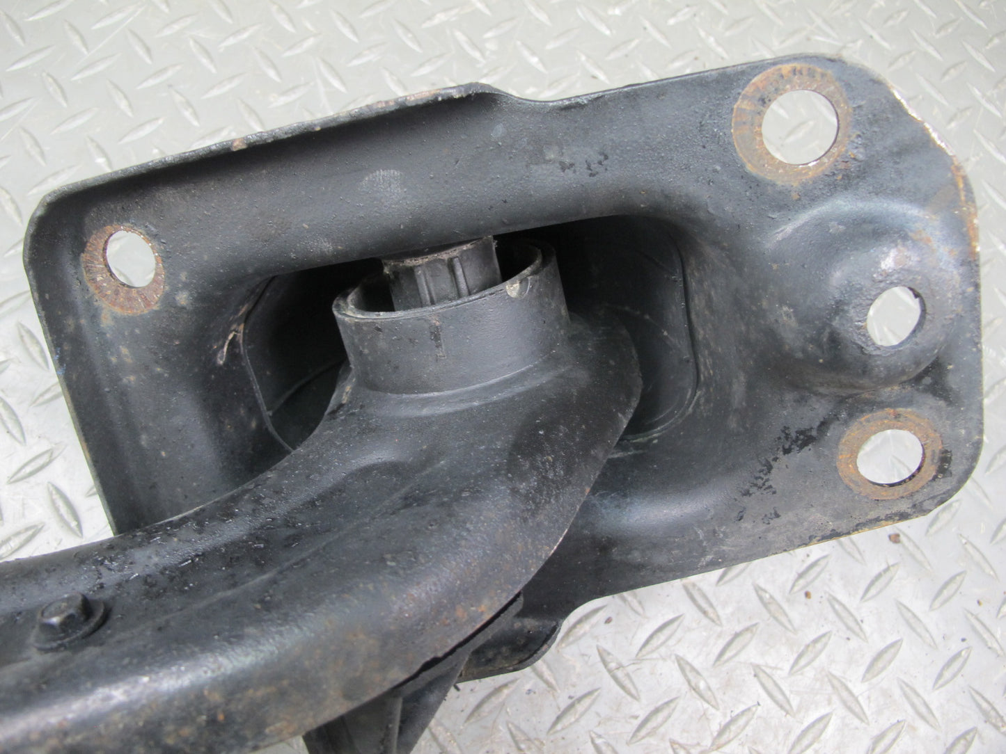 06-14 VW Golf R32 GTI R Rabbit Jetta Rear Right Suspension Trailing Arm OEM