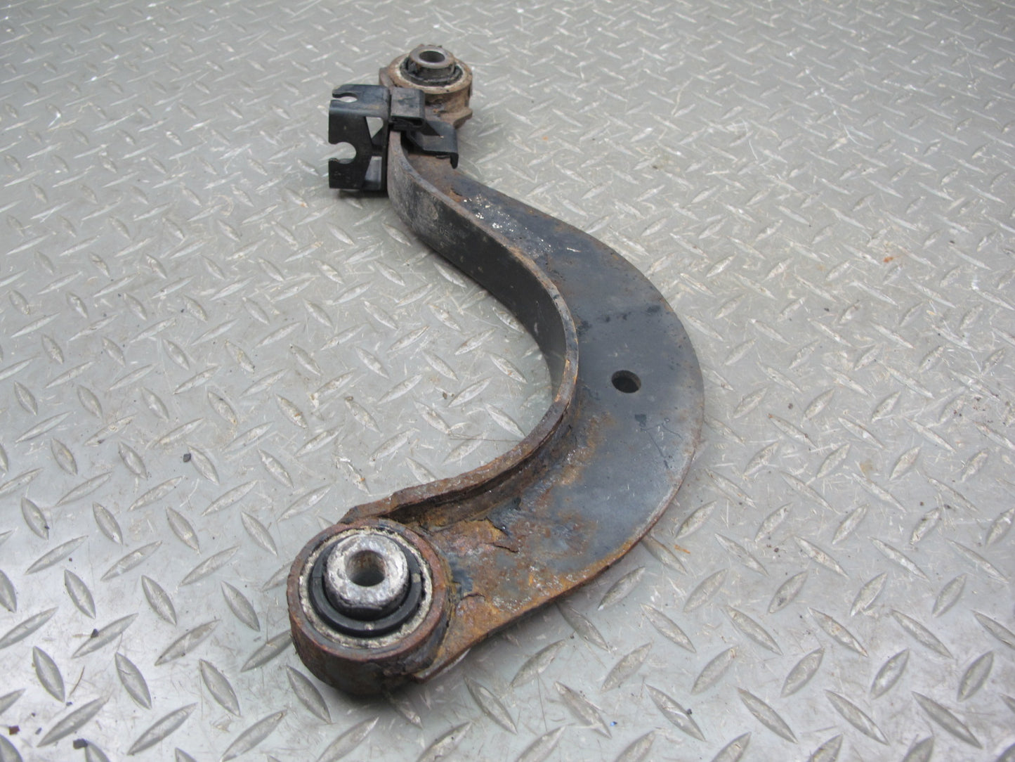 06-14 VW Golf R32 GTI R Rabbit Jetta Passat Rear Left Upper Control Arm OEM