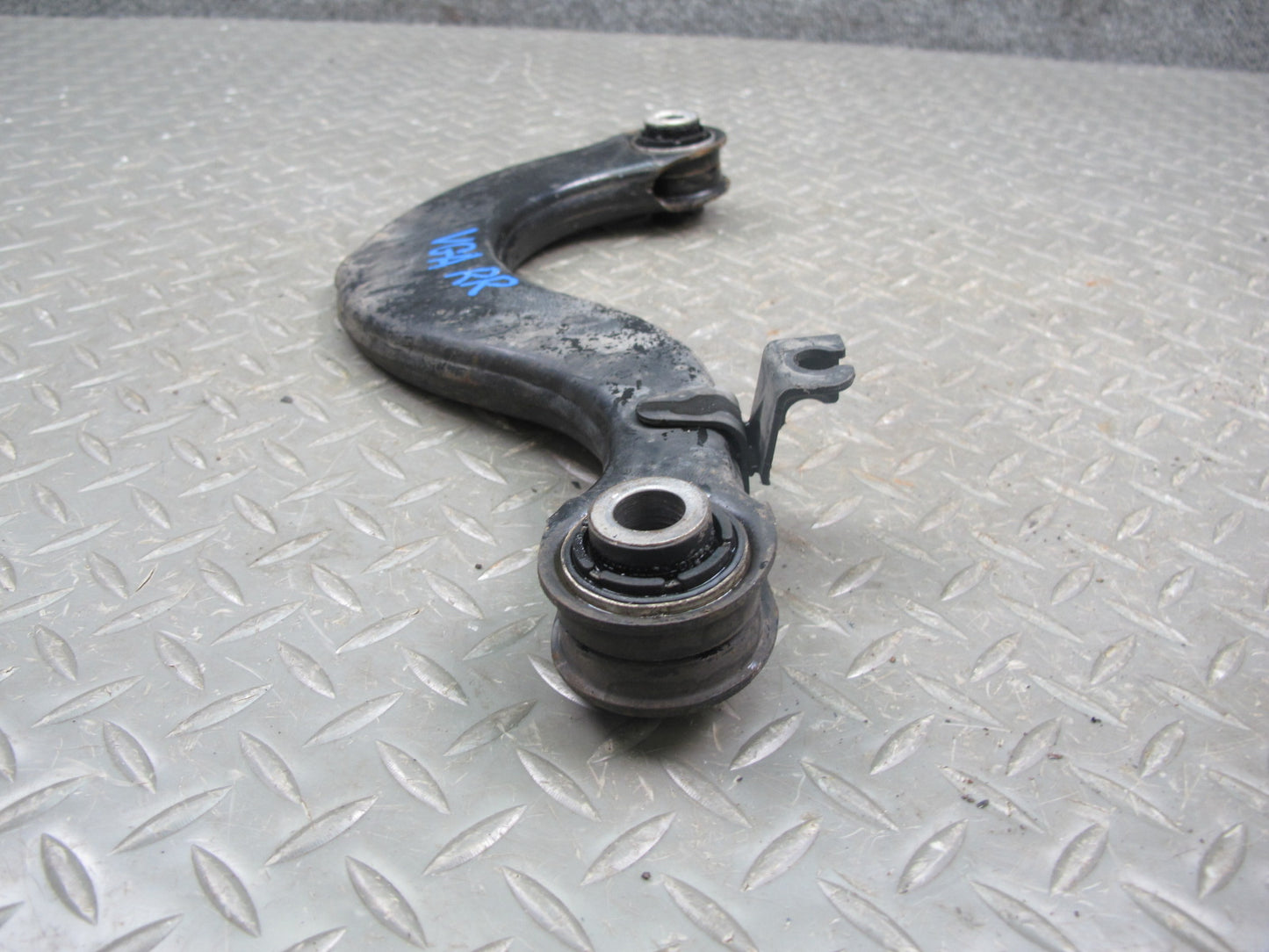 06-14 VW Golf R32 GTI R Rabbit Jetta Passat Rear Right Upper Control Arm OEM