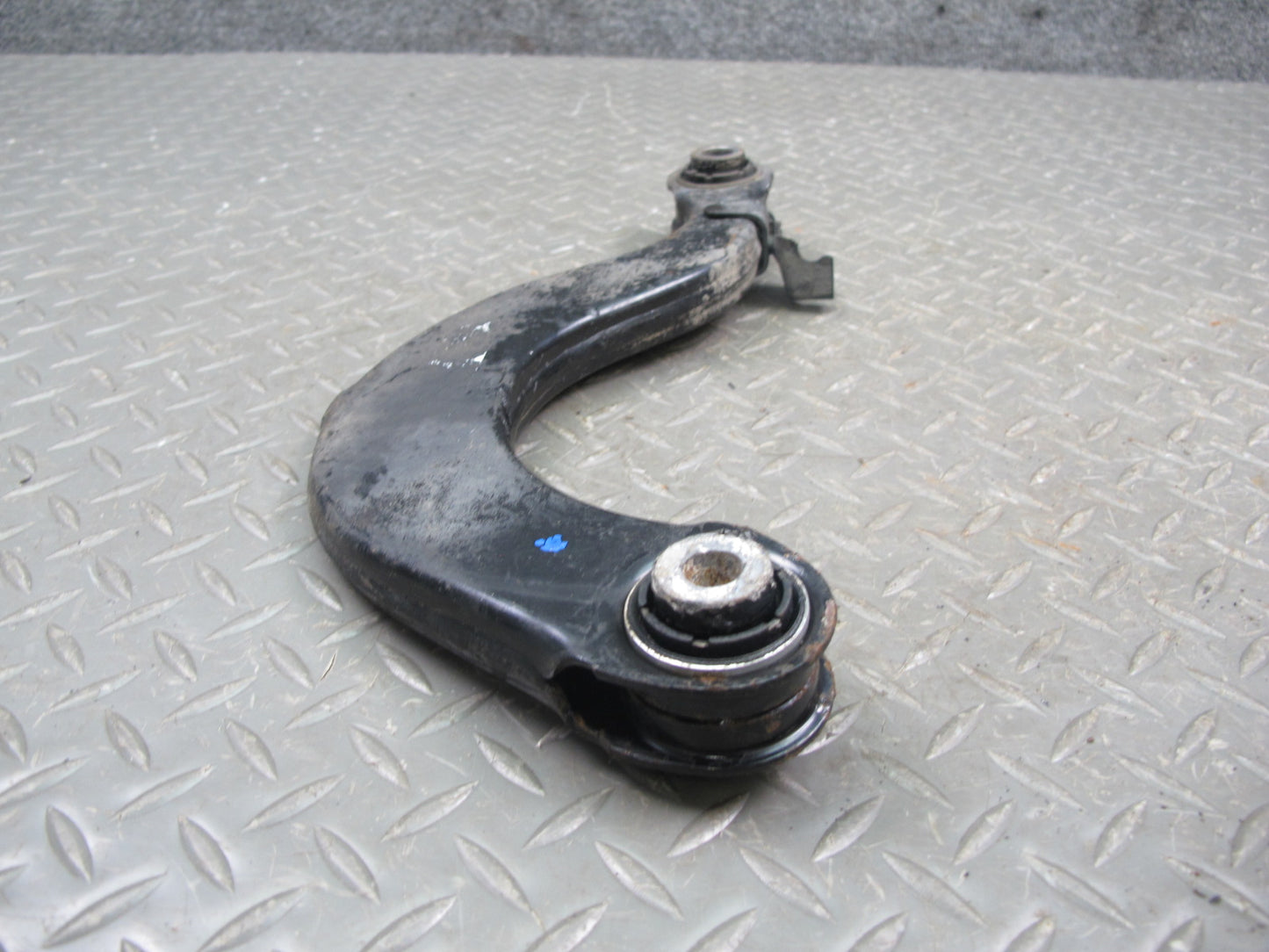 06-14 VW Golf R32 GTI R Rabbit Jetta Passat Rear Right Upper Control Arm OEM