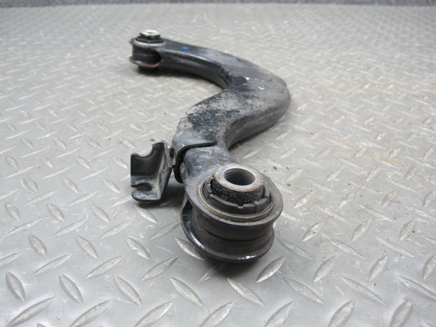 06-14 VW Golf R32 GTI R Rabbit Jetta Passat Rear Right Upper Control Arm OEM