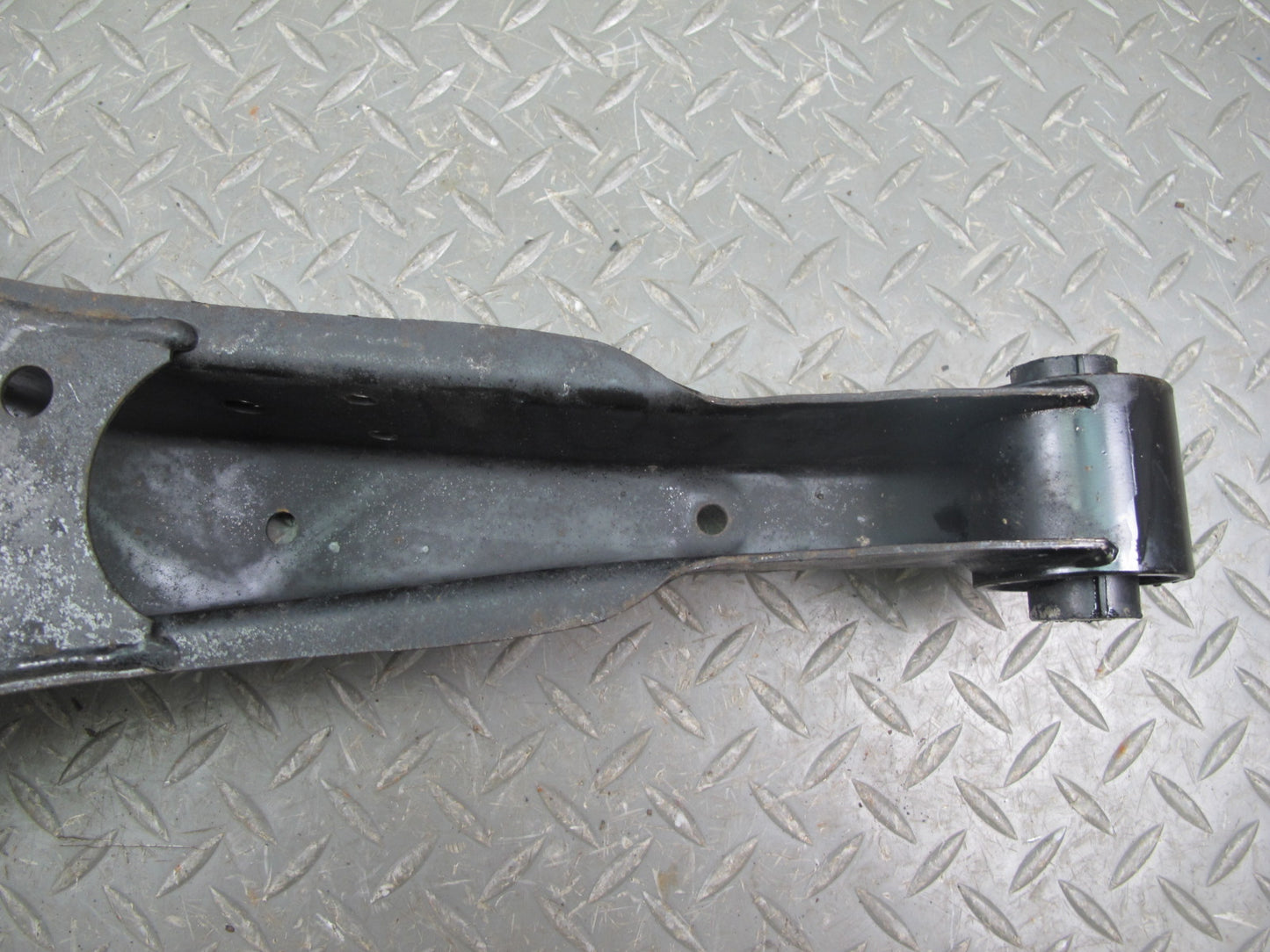 06-14 VW Golf R32 GTI R Rabbit Jetta Passat Rear Right Lower Control Arm OEM