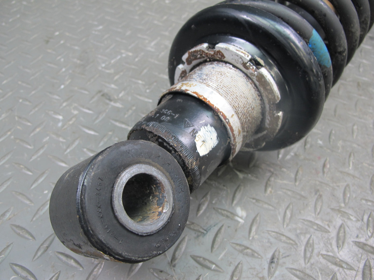 1983-1986 Porsche 928 S Rear Right or Left Side Shock Strut Absorber W/ Spring