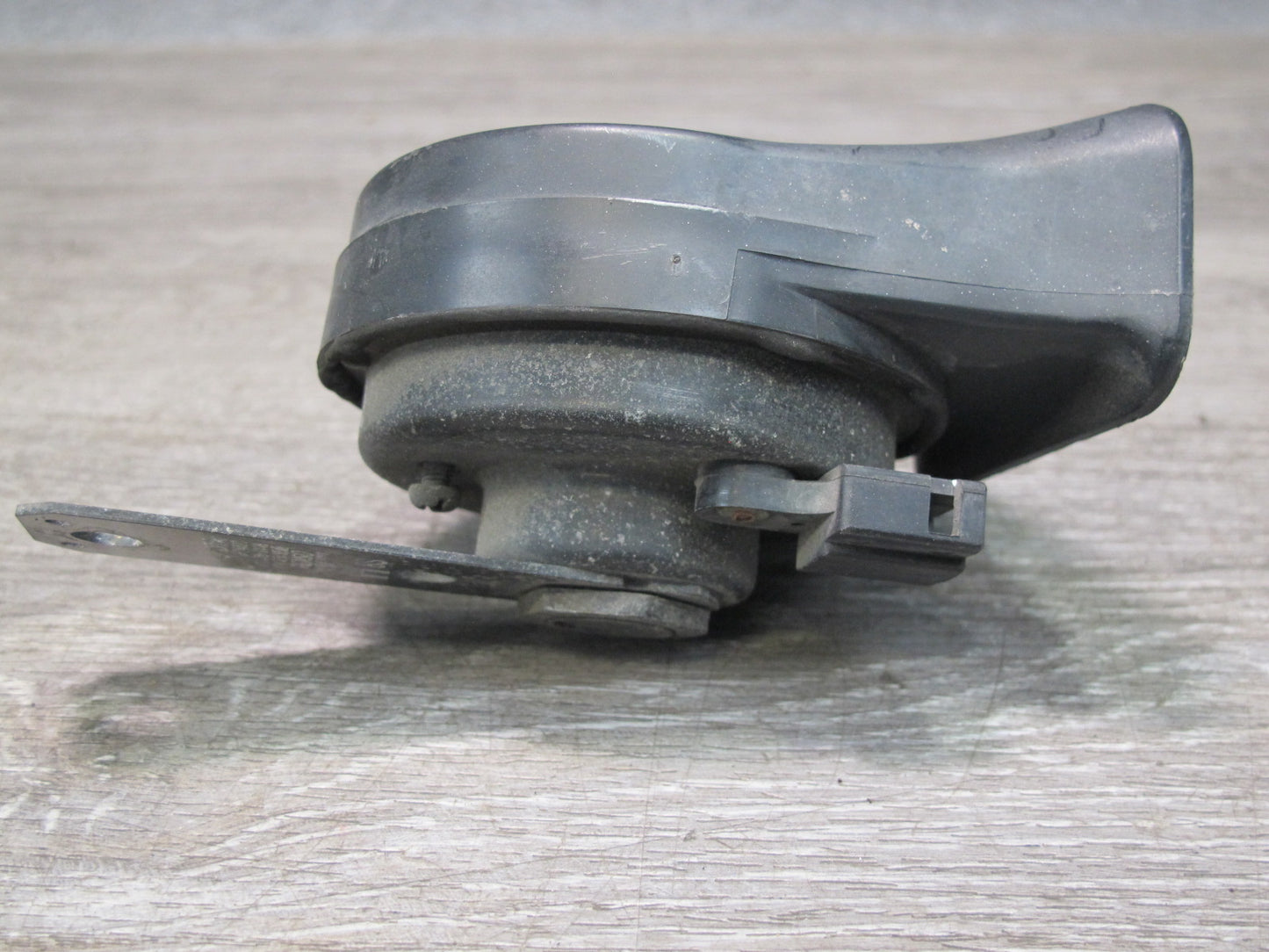 92-00 Lexus UZZ30L SC300 SC400 Set of 2 High & Low Tone Note Horn Signal OEM