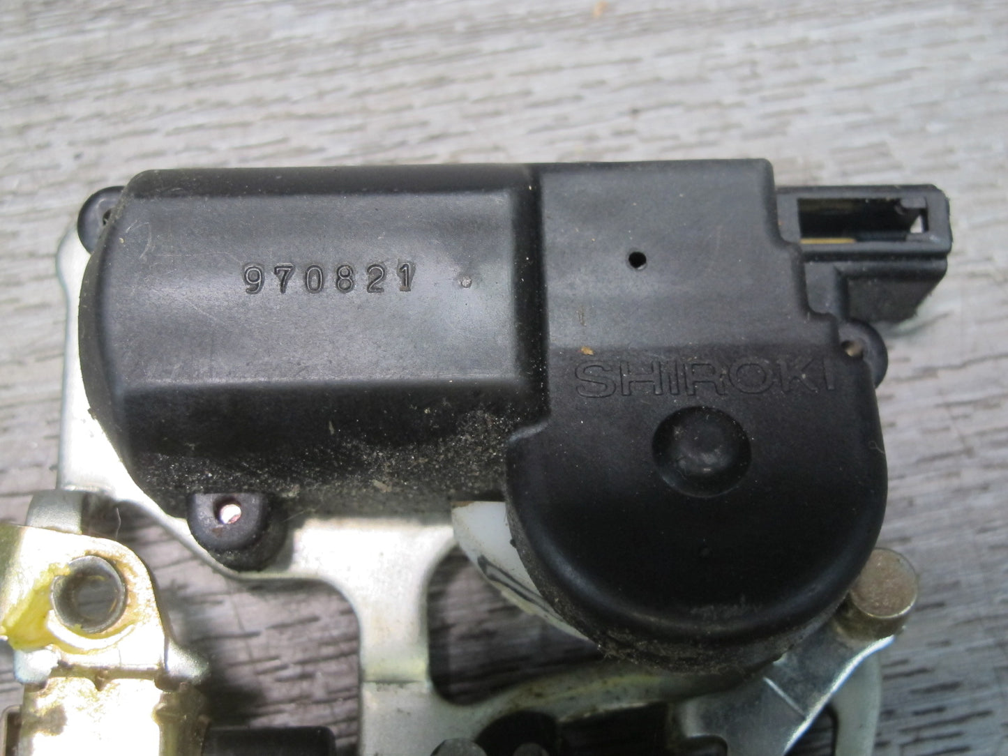 92-00 Lexus UZZ30L SC300 SC400 Rear Trunk Lid Lock Latch Actuator OEM