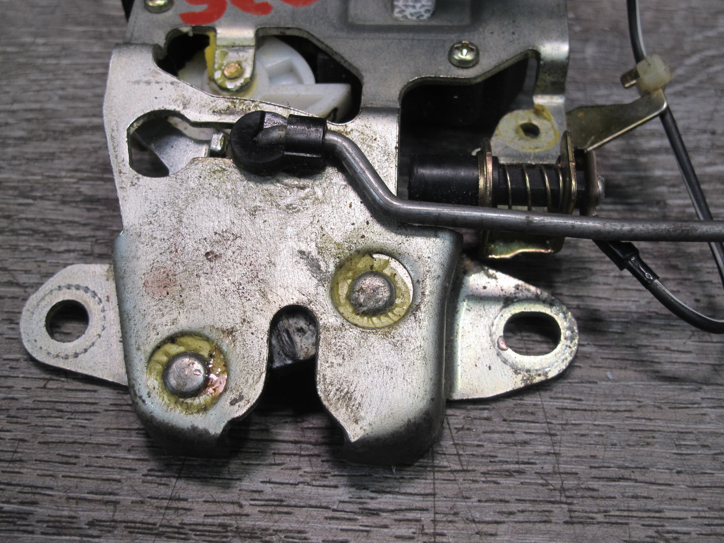 92-00 Lexus UZZ30L SC300 SC400 Rear Trunk Lid Lock Latch Actuator OEM