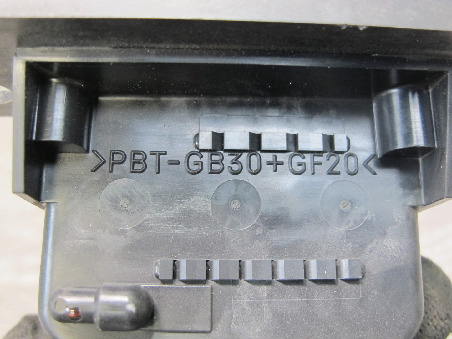 98-00 Lexus UZZ30L SC300 SC400 Mass Air Flow Meter MAF Sensor 22204-20010 OEM