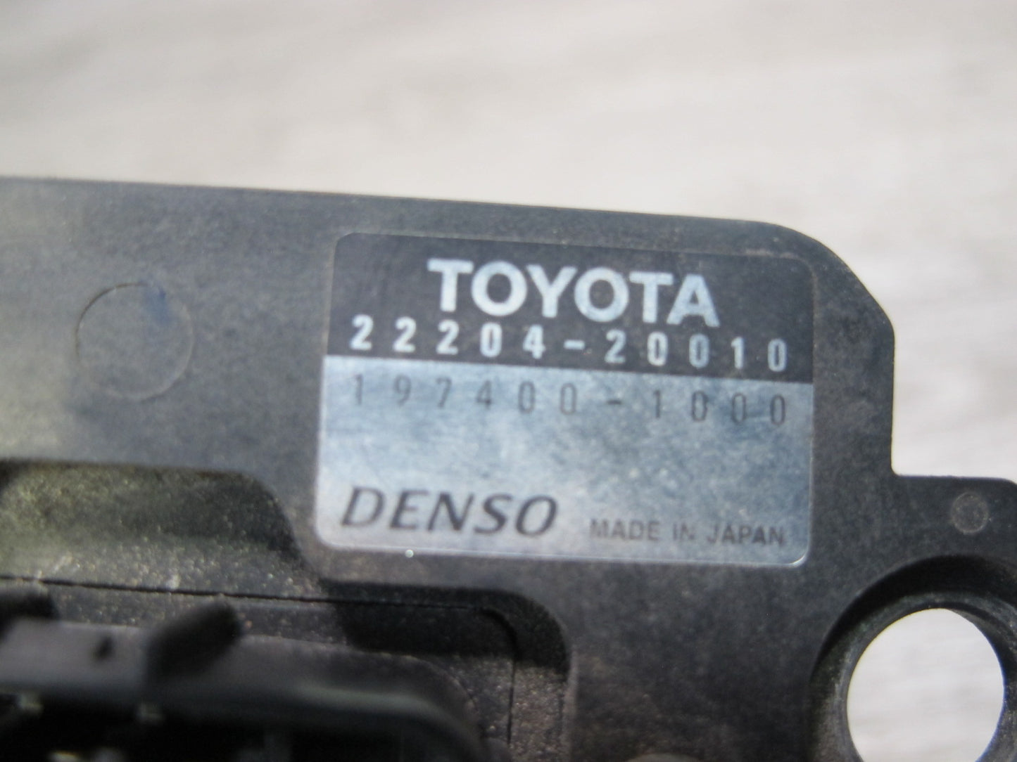 98-00 Lexus UZZ30L SC300 SC400 Mass Air Flow Meter MAF Sensor 22204-20010 OEM