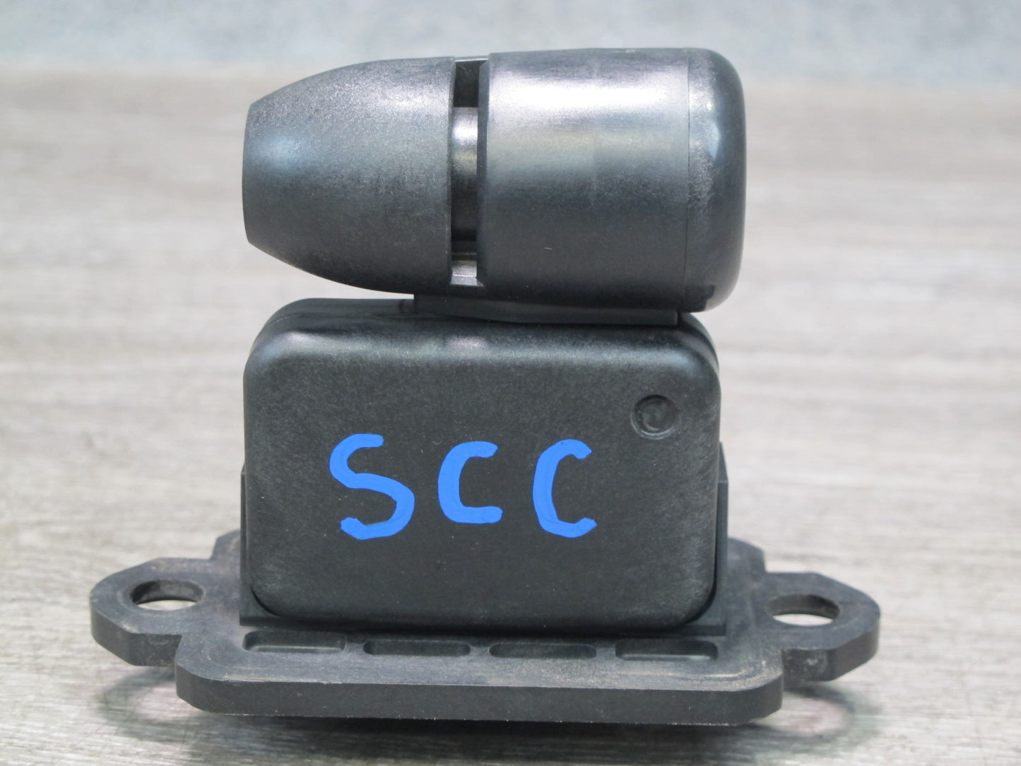 98-00 Lexus UZZ30L SC300 SC400 Mass Air Flow Meter MAF Sensor 22204-20010 OEM